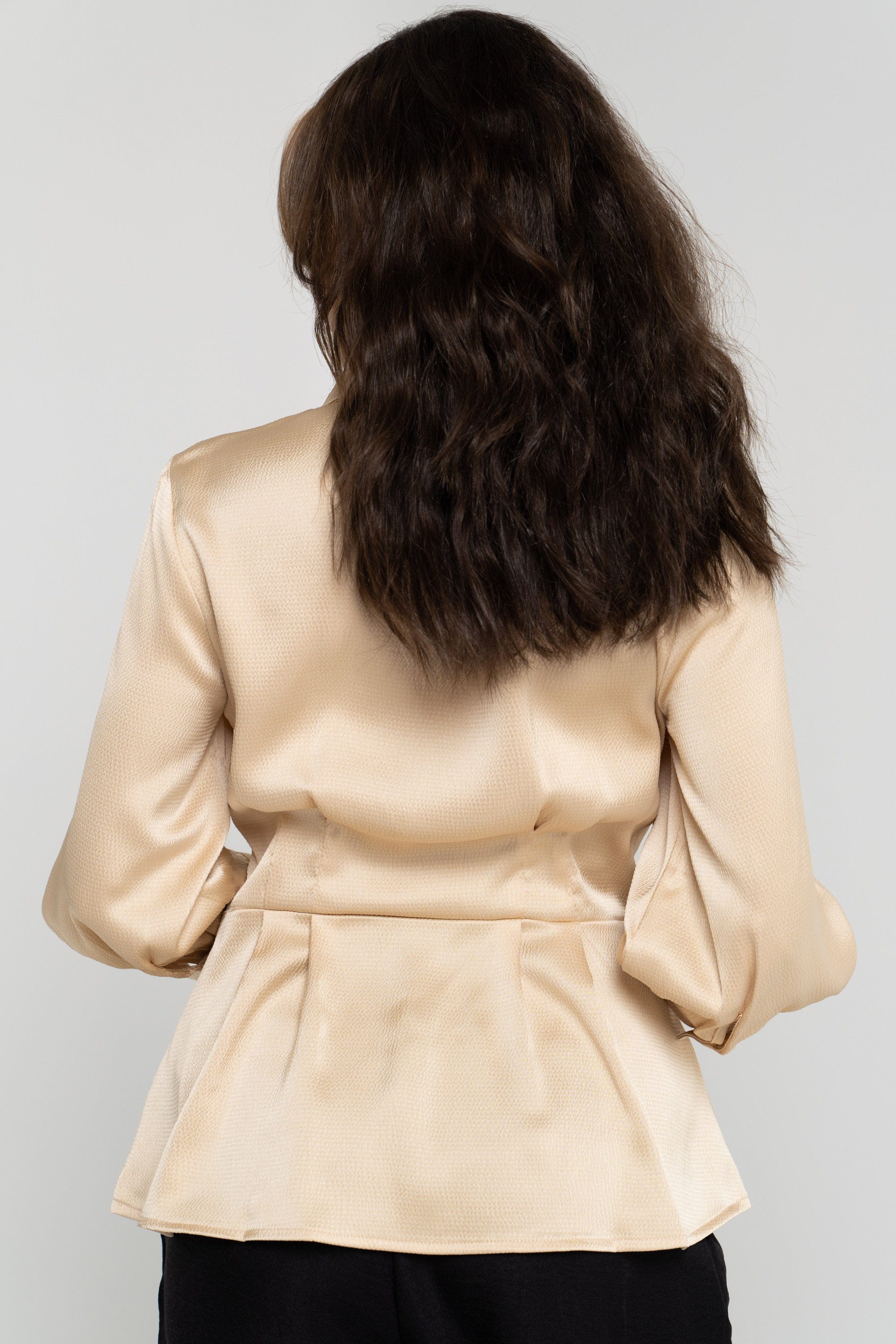 نتشي قميص سادة بأزرار أمامية مخصر كم طويل نسائي