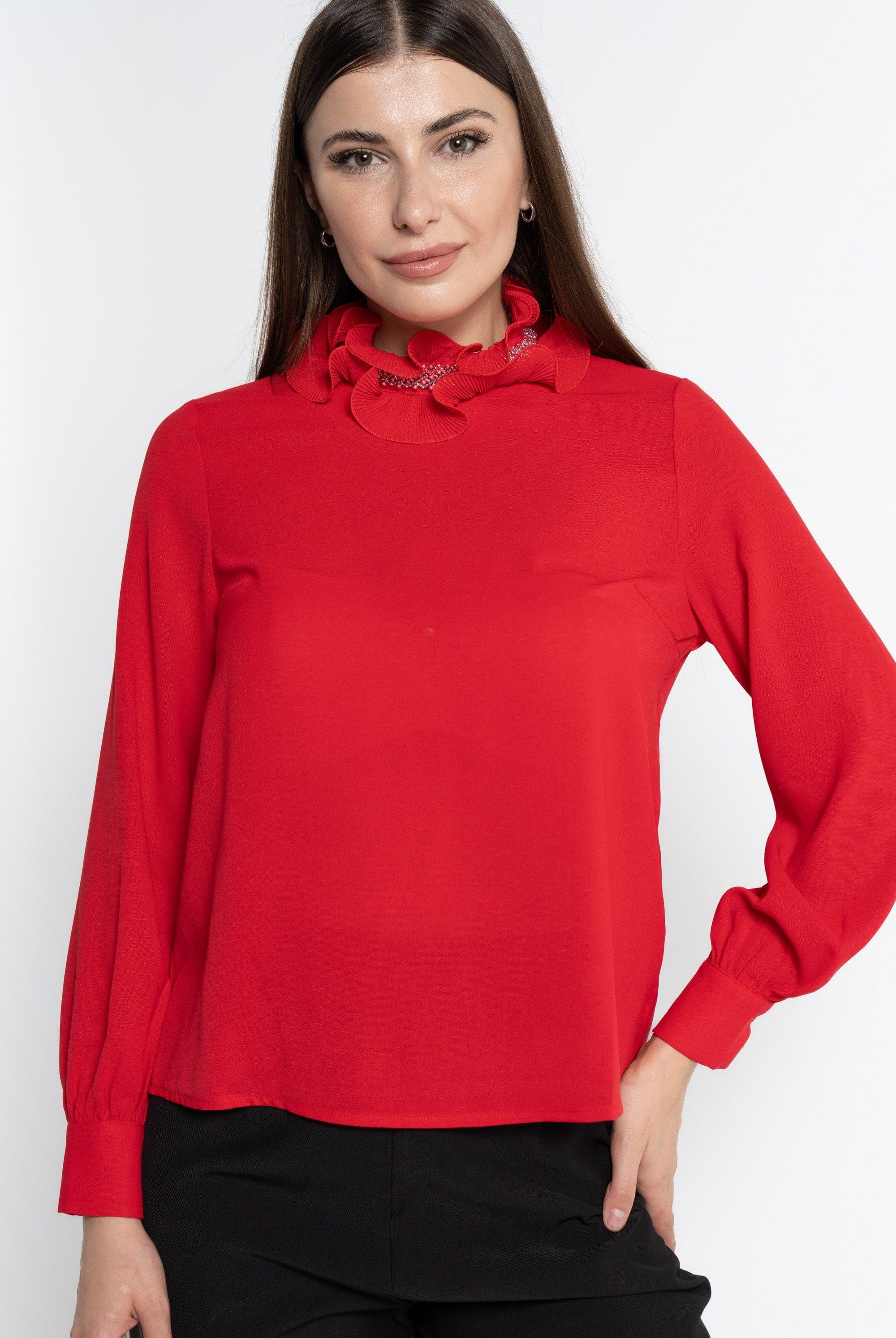 نتشي بلوزة بأكمام طويلة سادة بياقة مكشكشة مطرزة نسائي