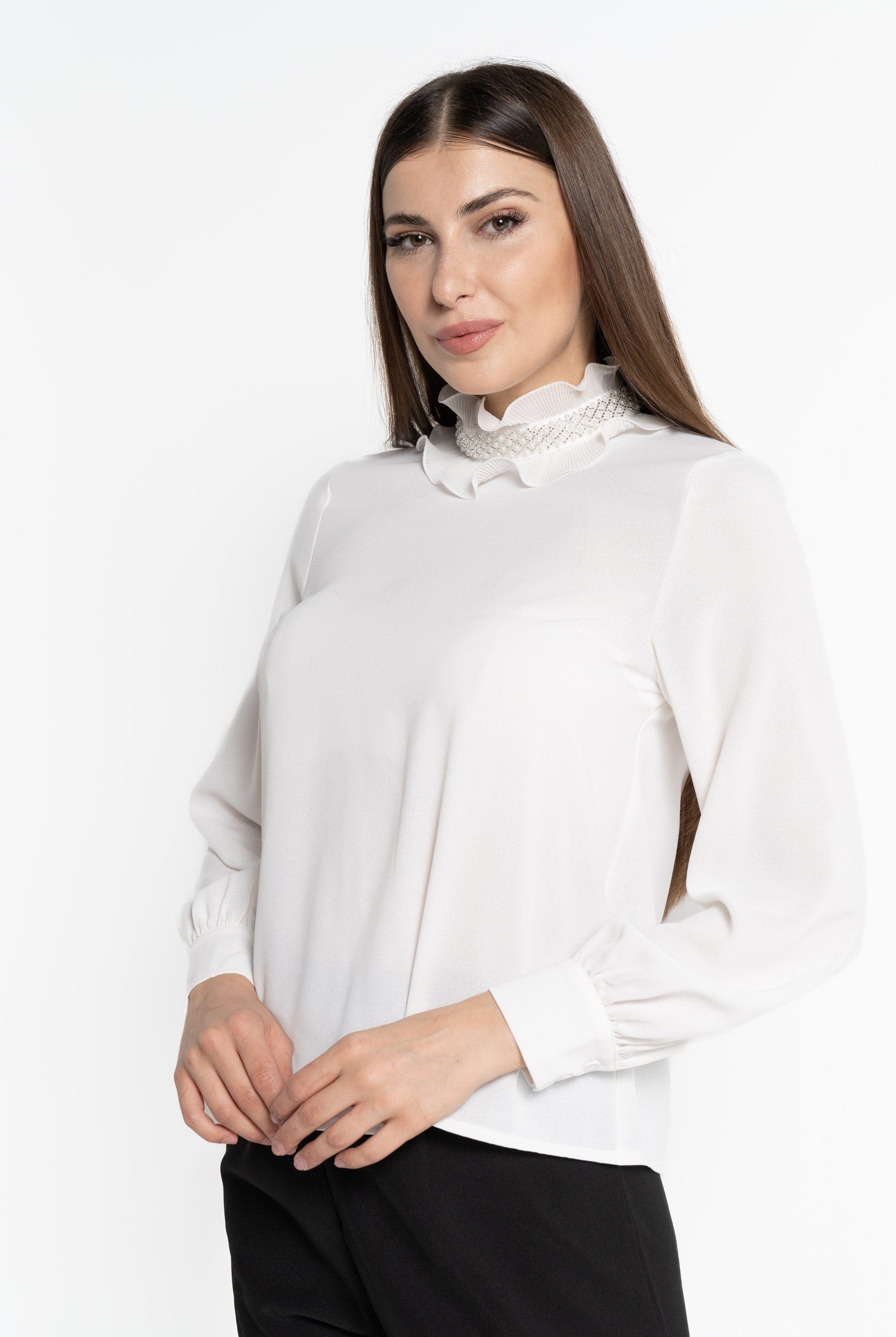 نتشي بلوزة بأكمام طويلة سادة بياقة مكشكشة مطرزة نسائي