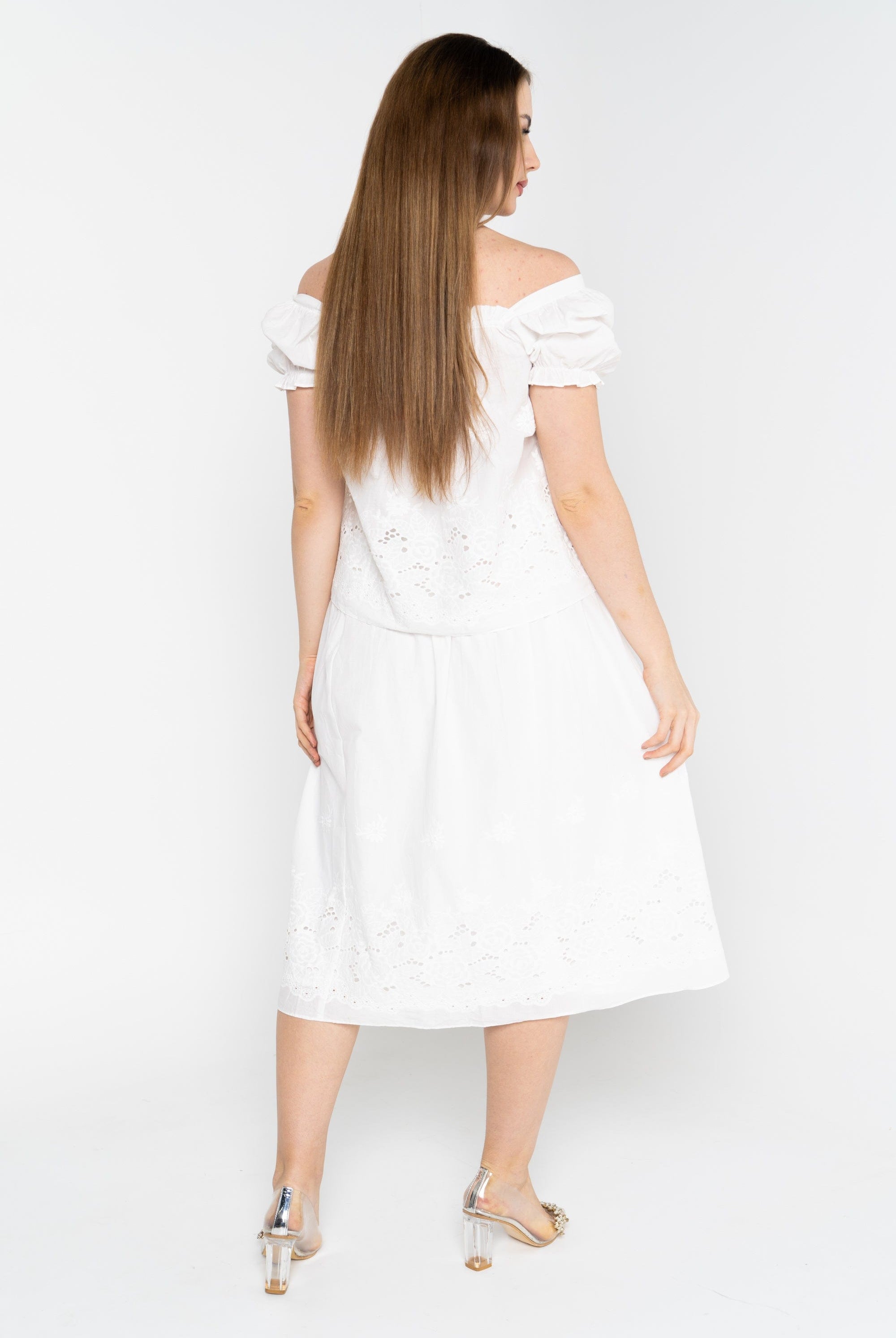 نتشي تنورة ميدي مخرمة سادة