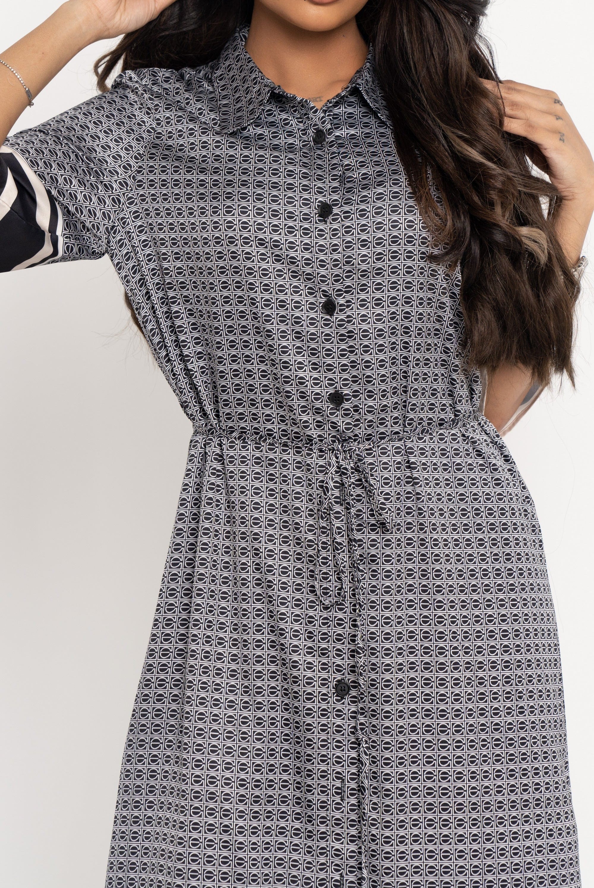 نتشي فستان ميدي بأزرار أمامية 3/4 كم مخصر نسائي