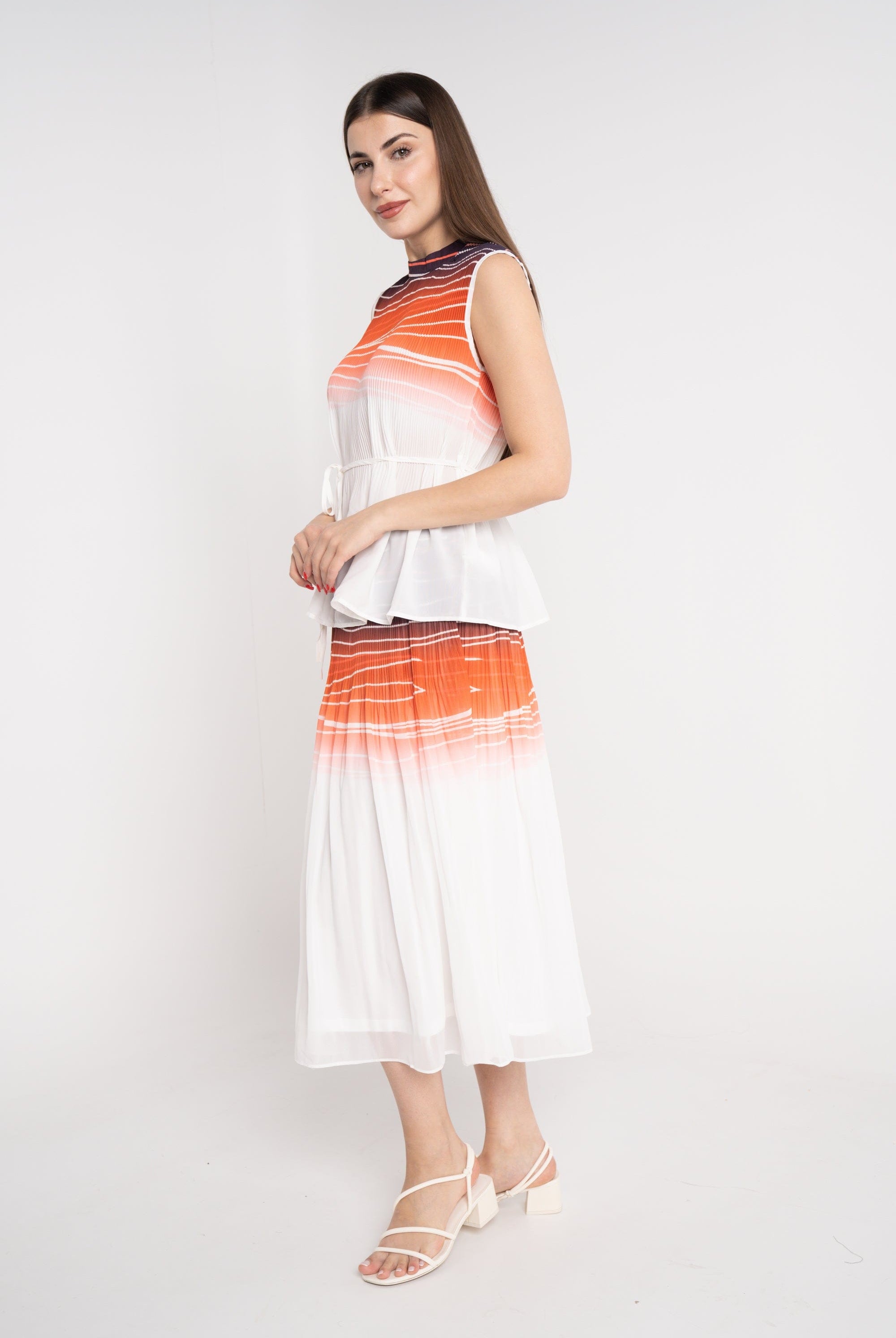 نتشي تنورة ميدي منقوشة مبطنة كلوش