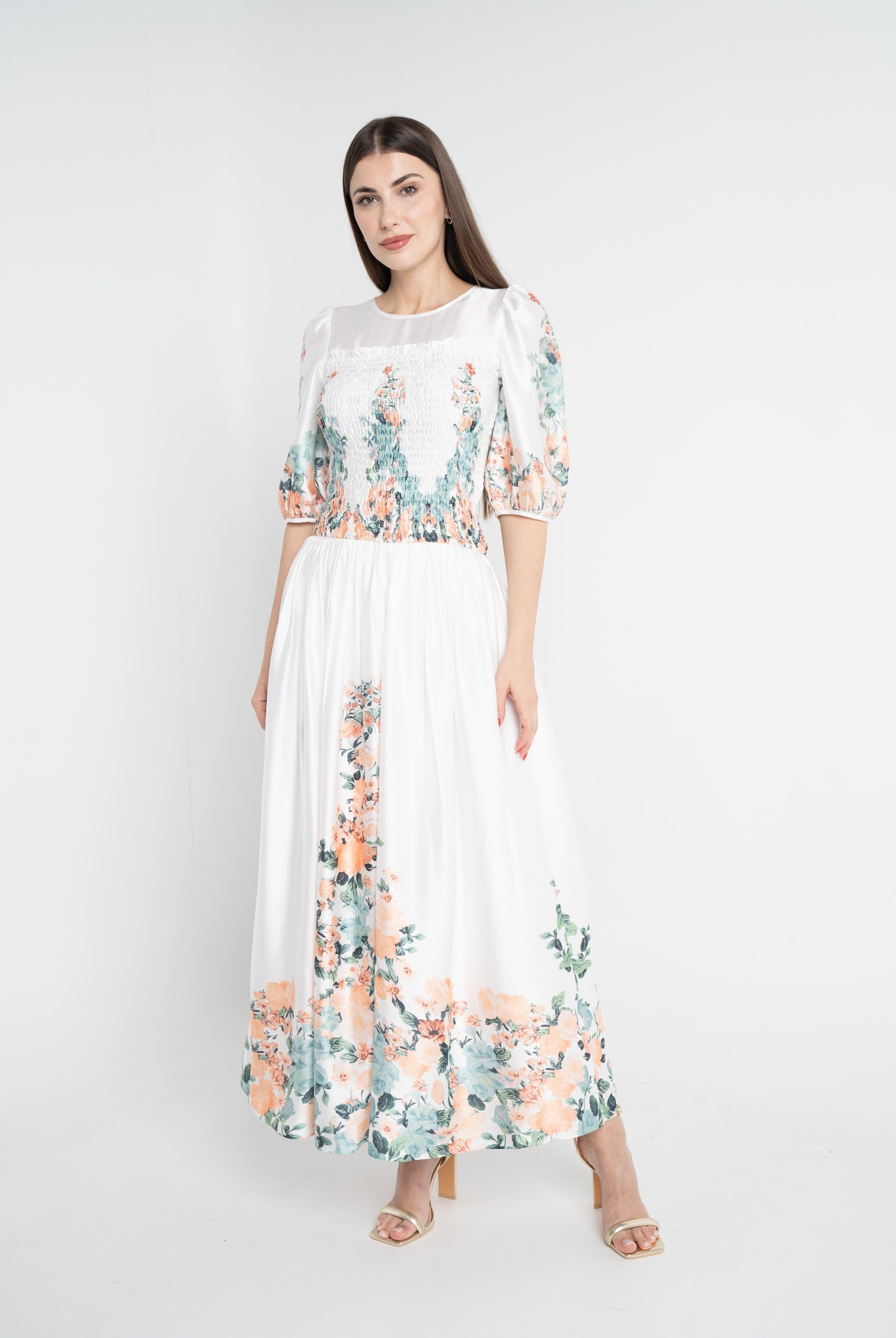 نتشي تنورة طويلة مشجرة من الأسفل