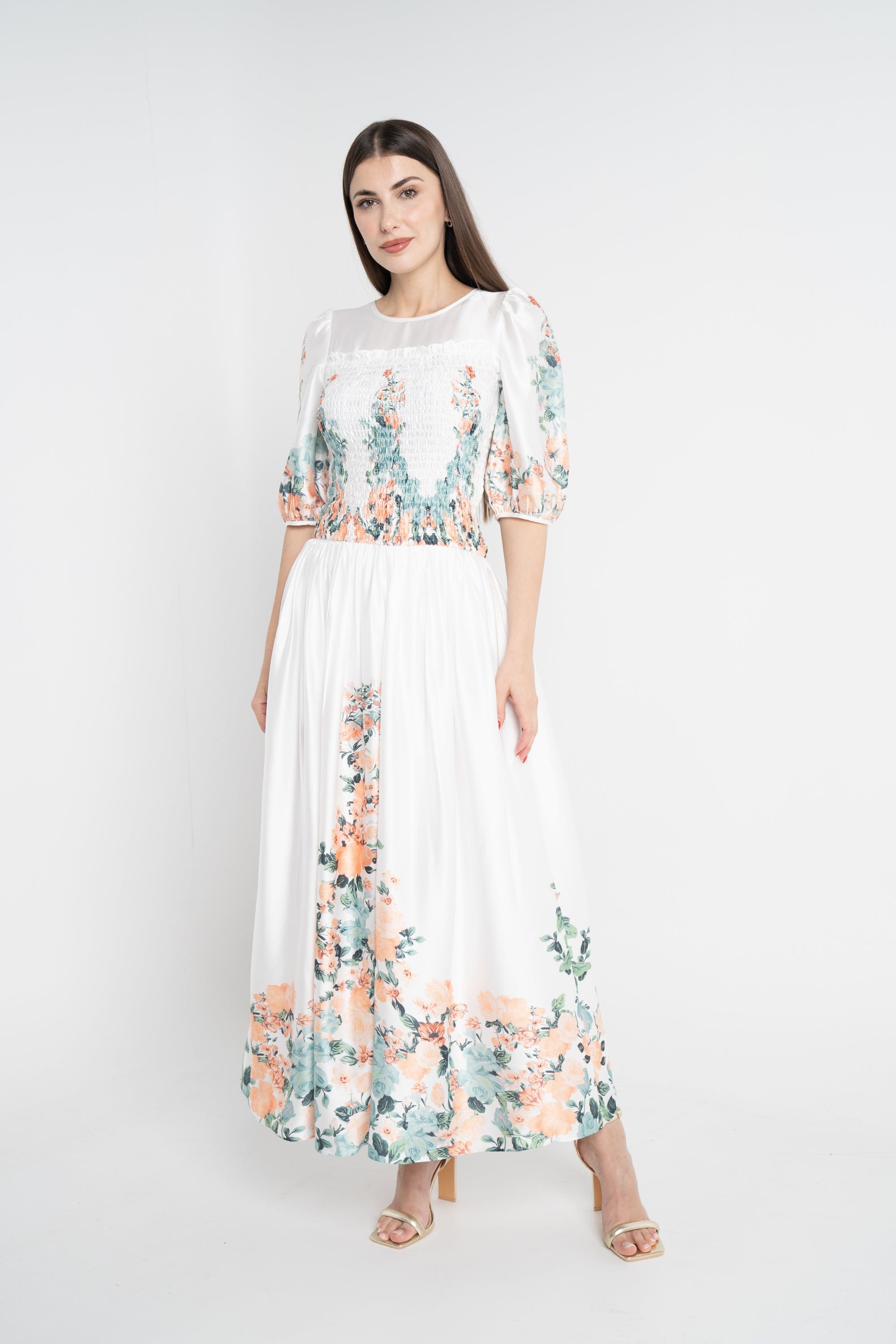 نتشي تنورة طويلة مشجرة من الأسفل