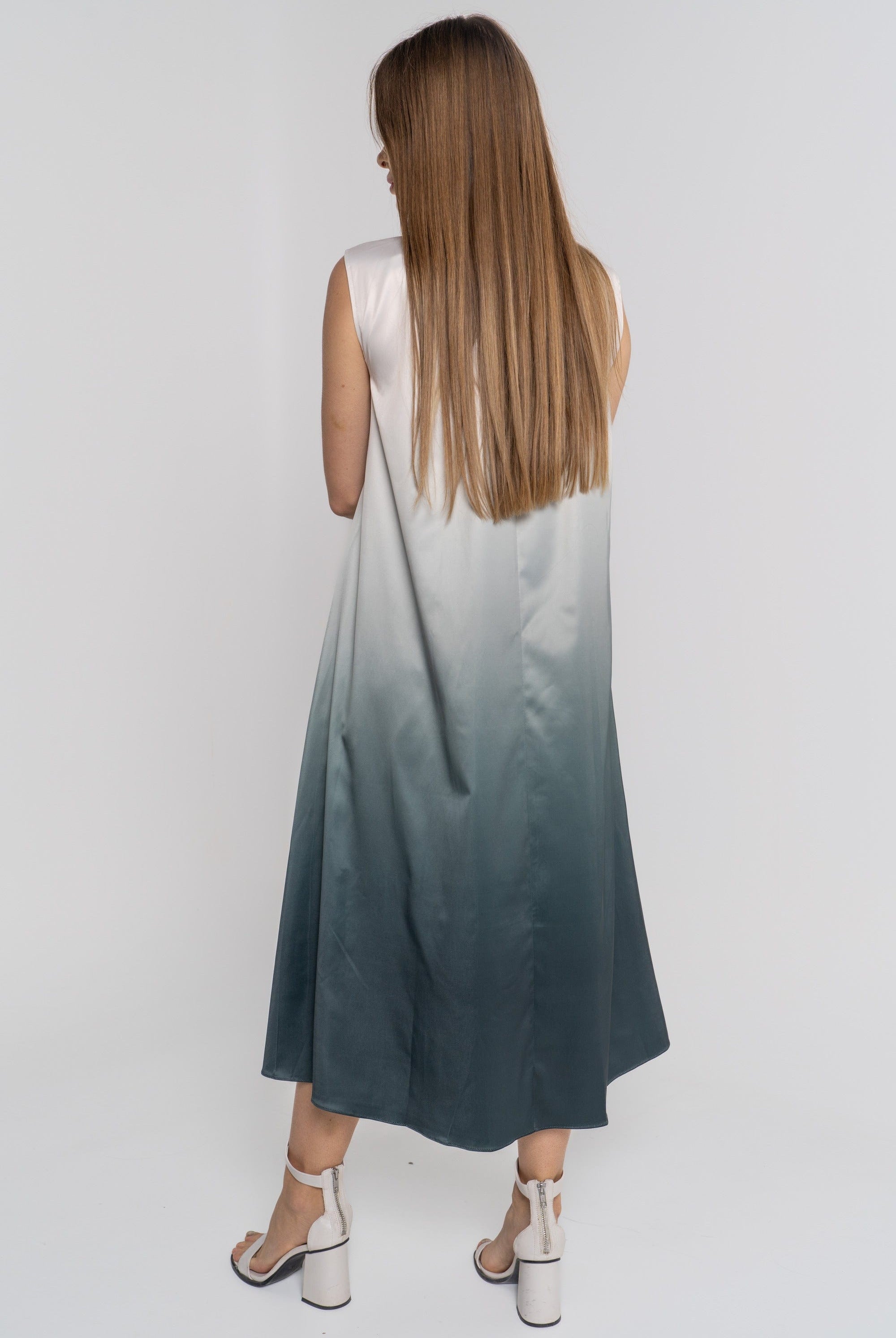 نتشي فستان سادة بكسرات بليسيه من الجانبين ميدي بلا أكمام أخضر داكن