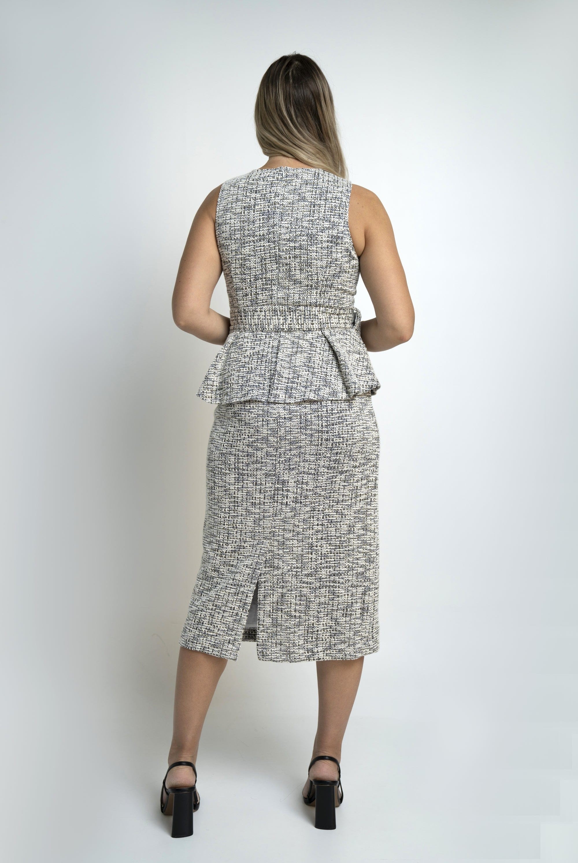 نتشي فستان ميدي منقوش مزين بكشكشة كت نسائي