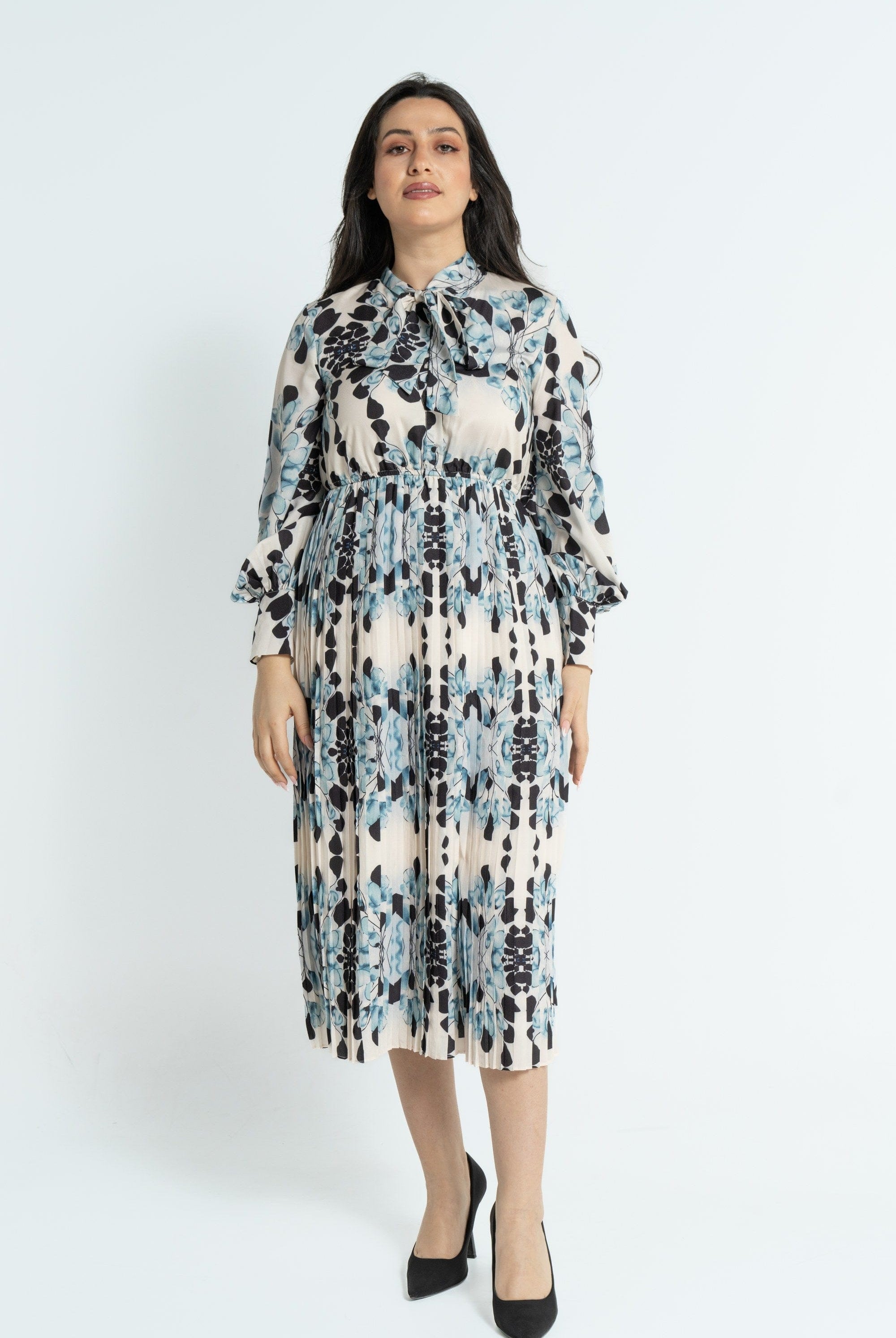 نتشي فستان ميدي بأكمام طويلة منقوش مخصر نسائي