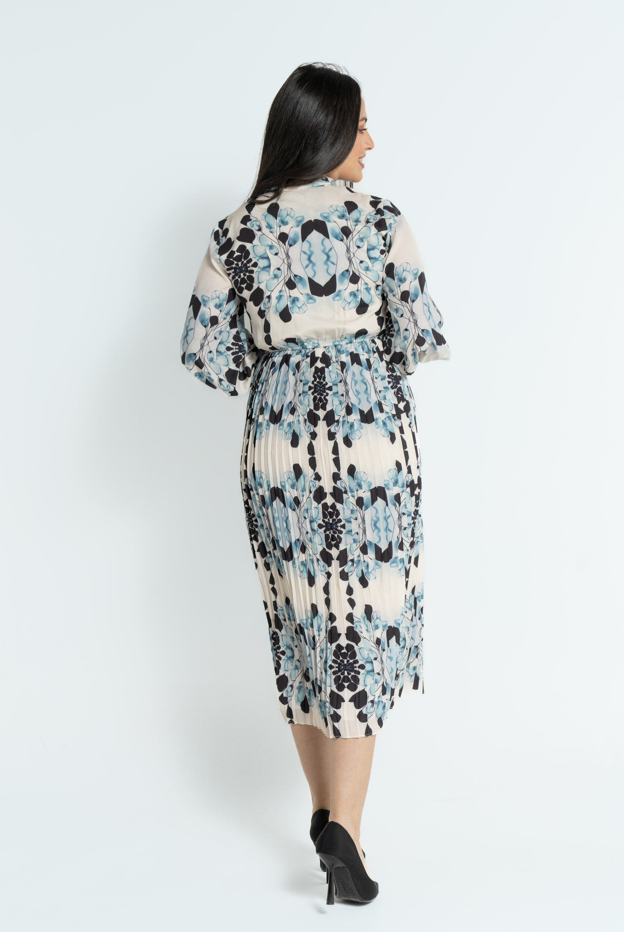 نتشي فستان ميدي بأكمام طويلة منقوش مخصر نسائي