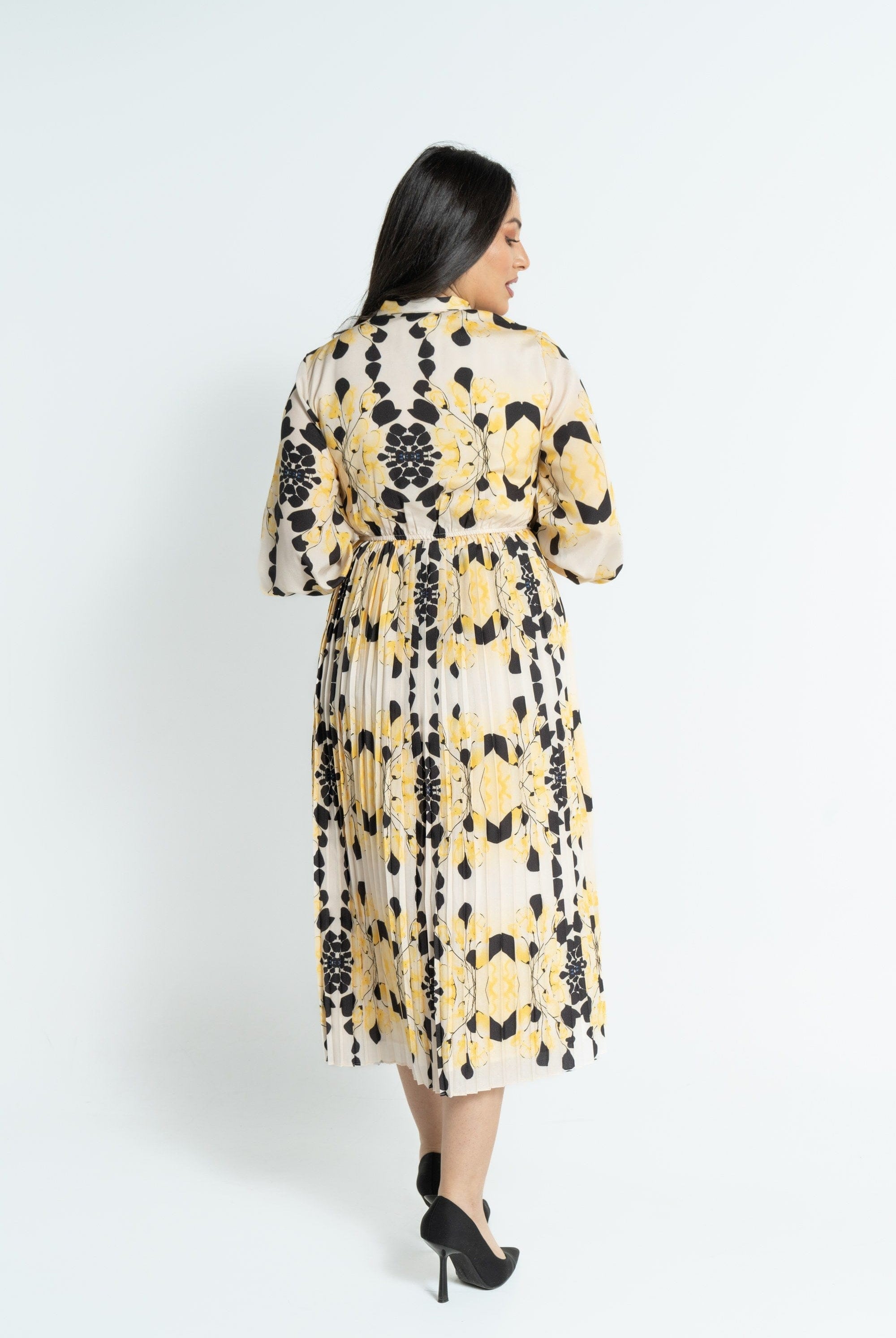 نتشي فستان ميدي بأكمام طويلة منقوش مخصر نسائي