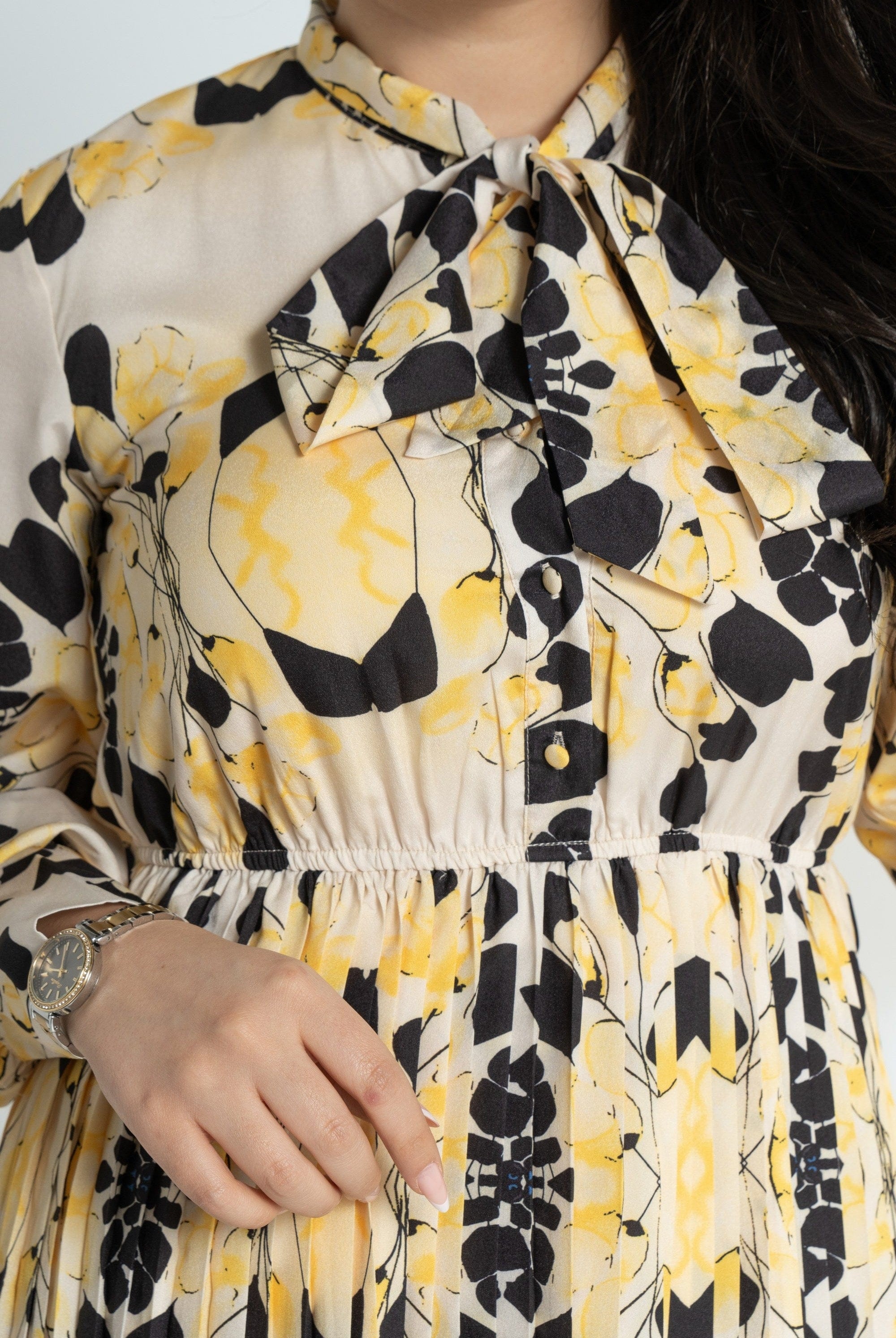 نتشي فستان ميدي بأكمام طويلة منقوش مخصر نسائي