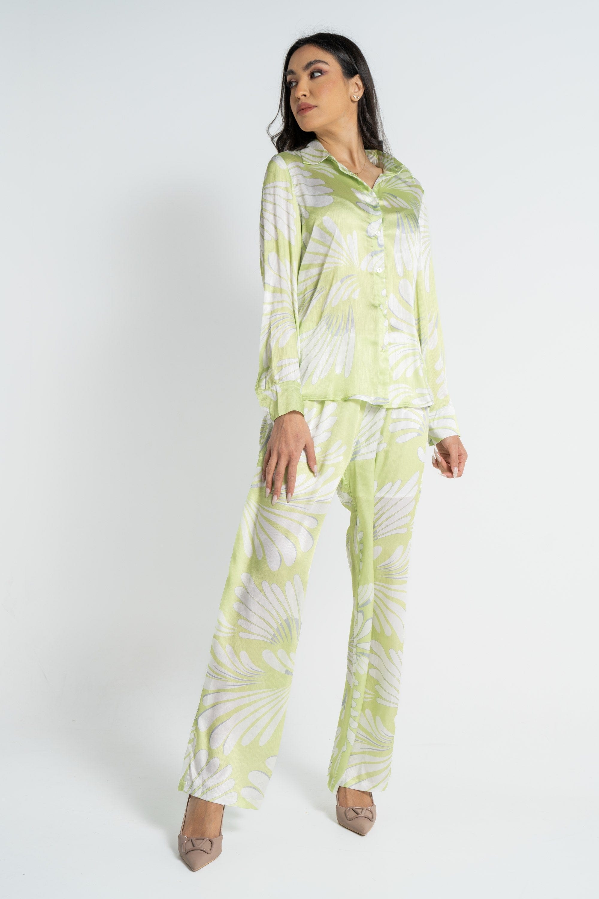 نتشي بنطلون طويل مورد نسائي أخضر