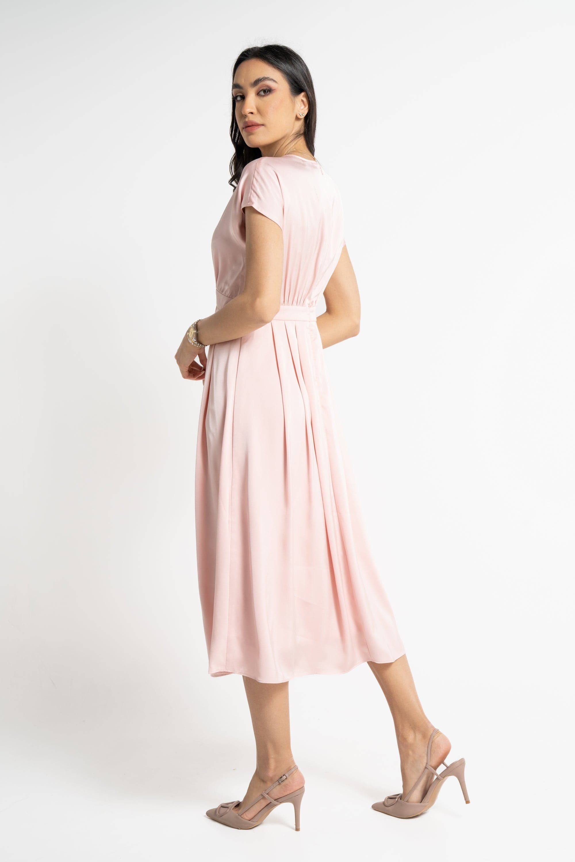 نتشي فستان ميدي بأكمام قصيرة سادة مخصر نسائي وردي