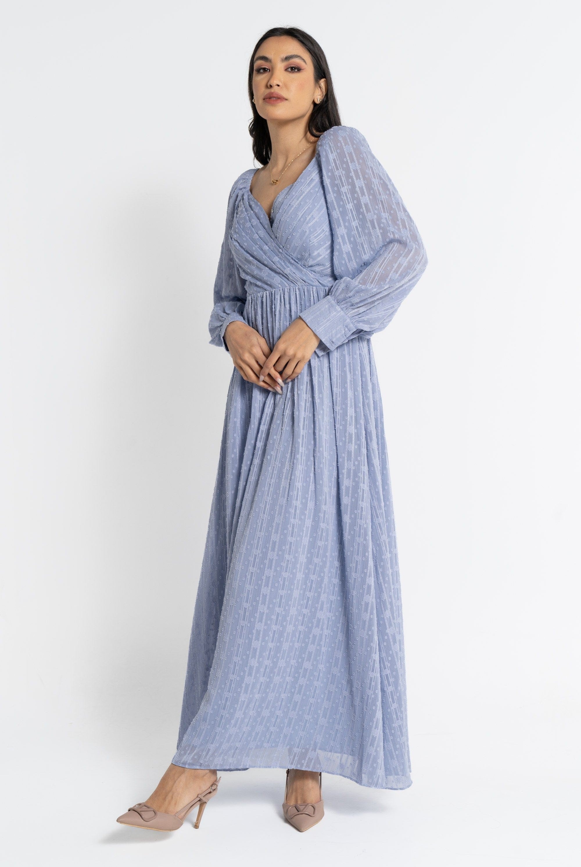 نتشي فستان ماكسي بأكمام طويلة مزين بالخيوط نسائي