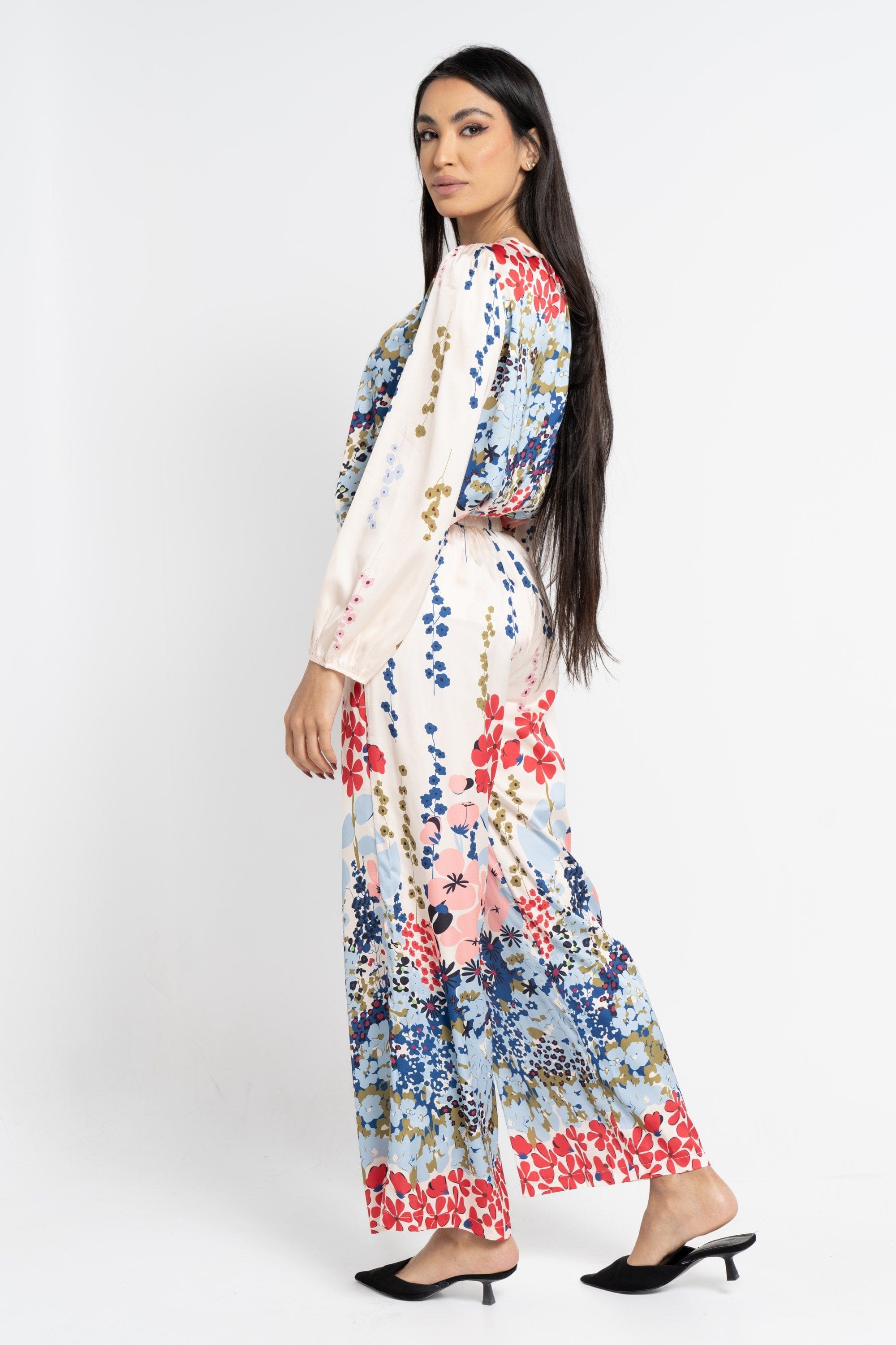 نتشي بنطلون طويل بنقشة ورود نسائي بيج