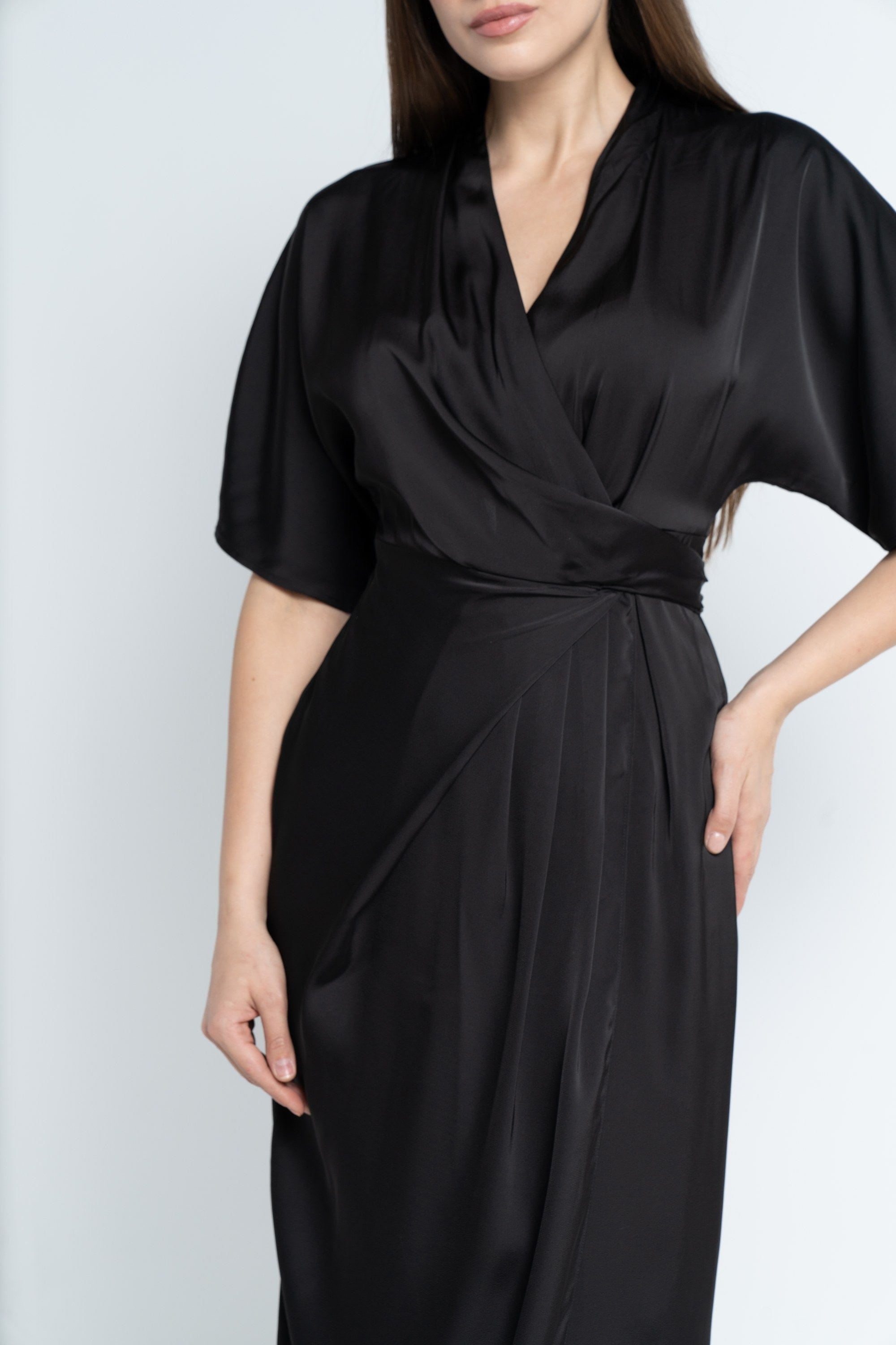 نتشي فستان ميدي بأكمام فراشة مخصرة نص كم بف نسائي