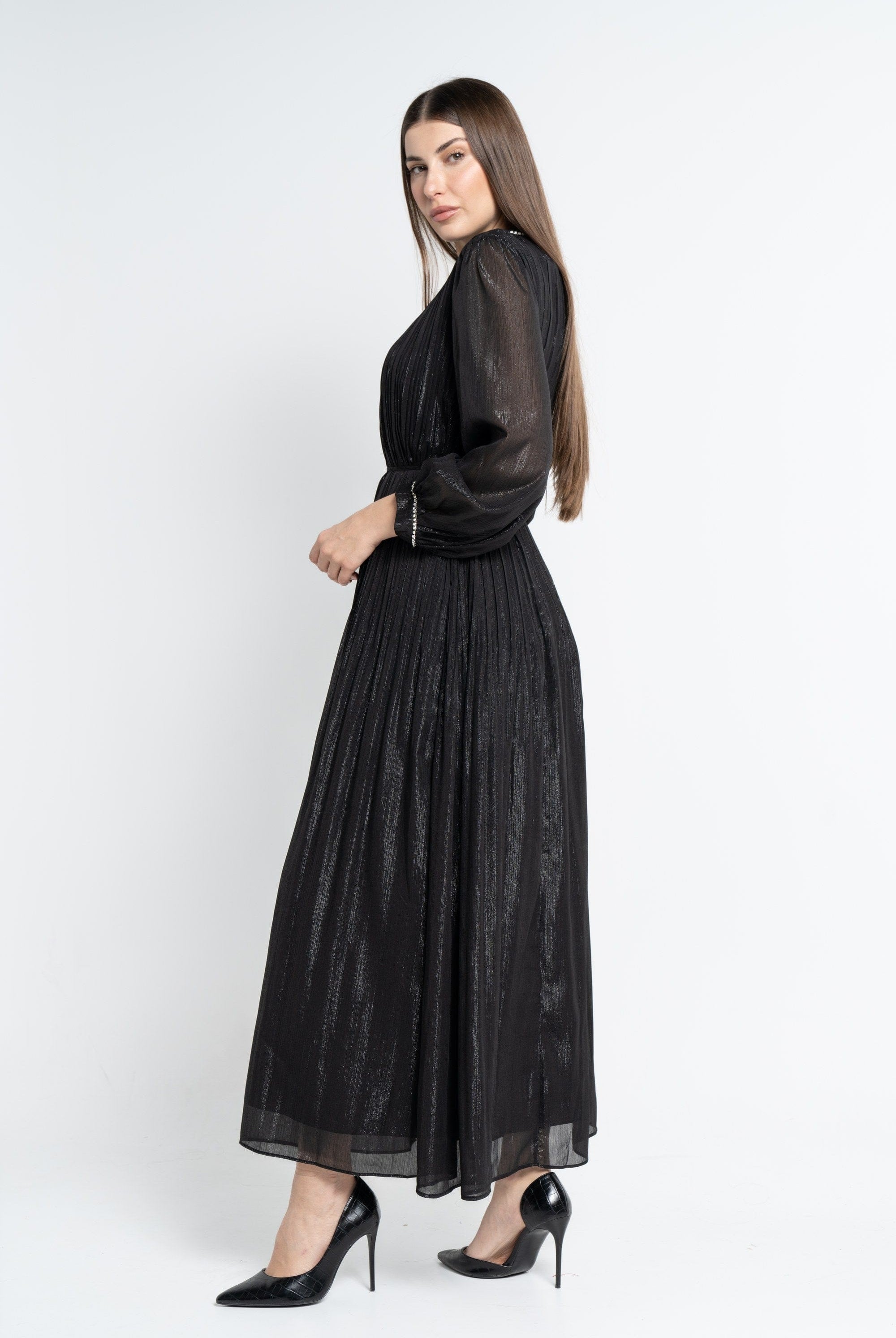 نتشي فستان ماكسي بأكمام طويلة بكسرات بربطة عنق نسائي أسود