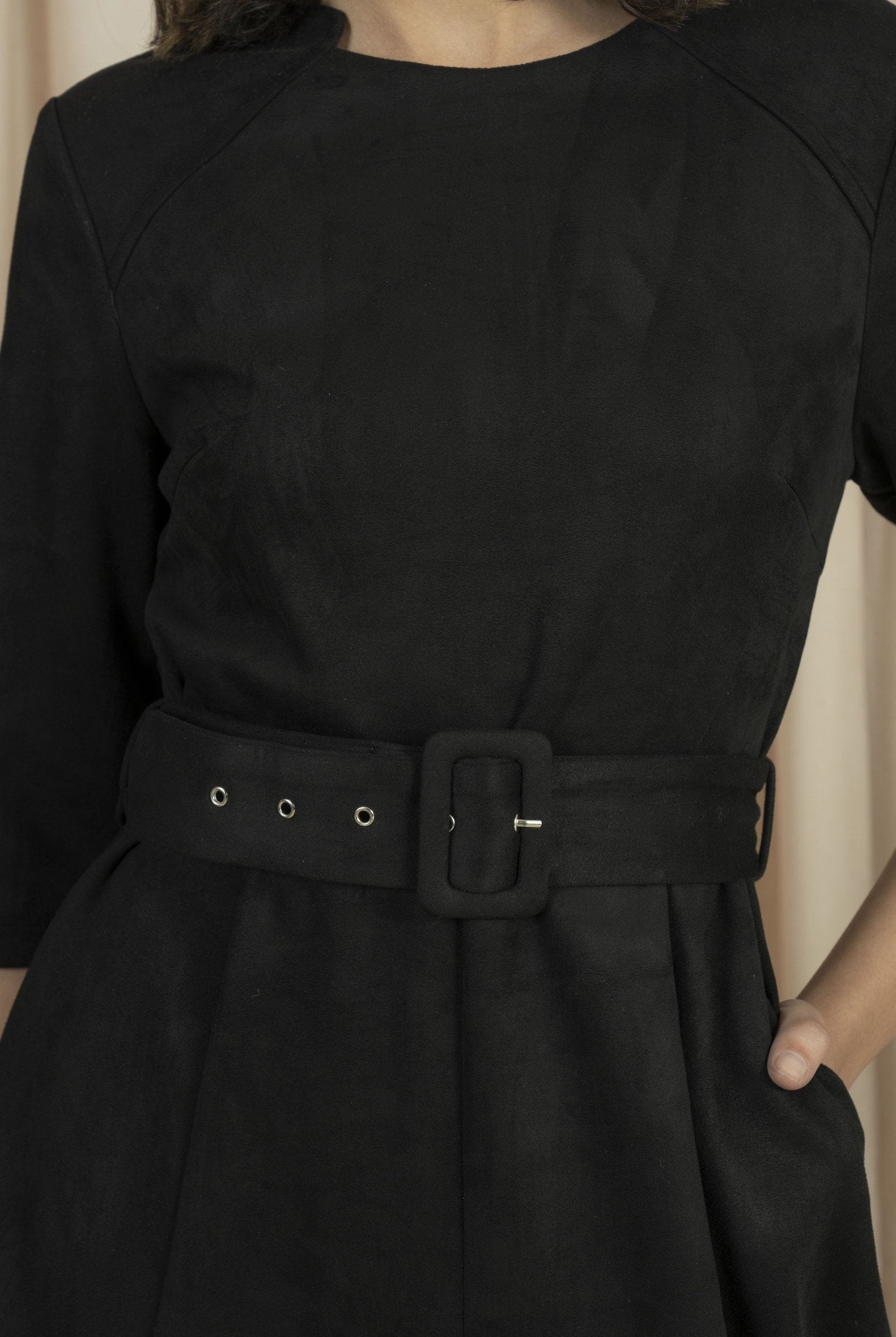 نتشي فستان ميدي بأكمام 3/4 سادة بحزام خصر