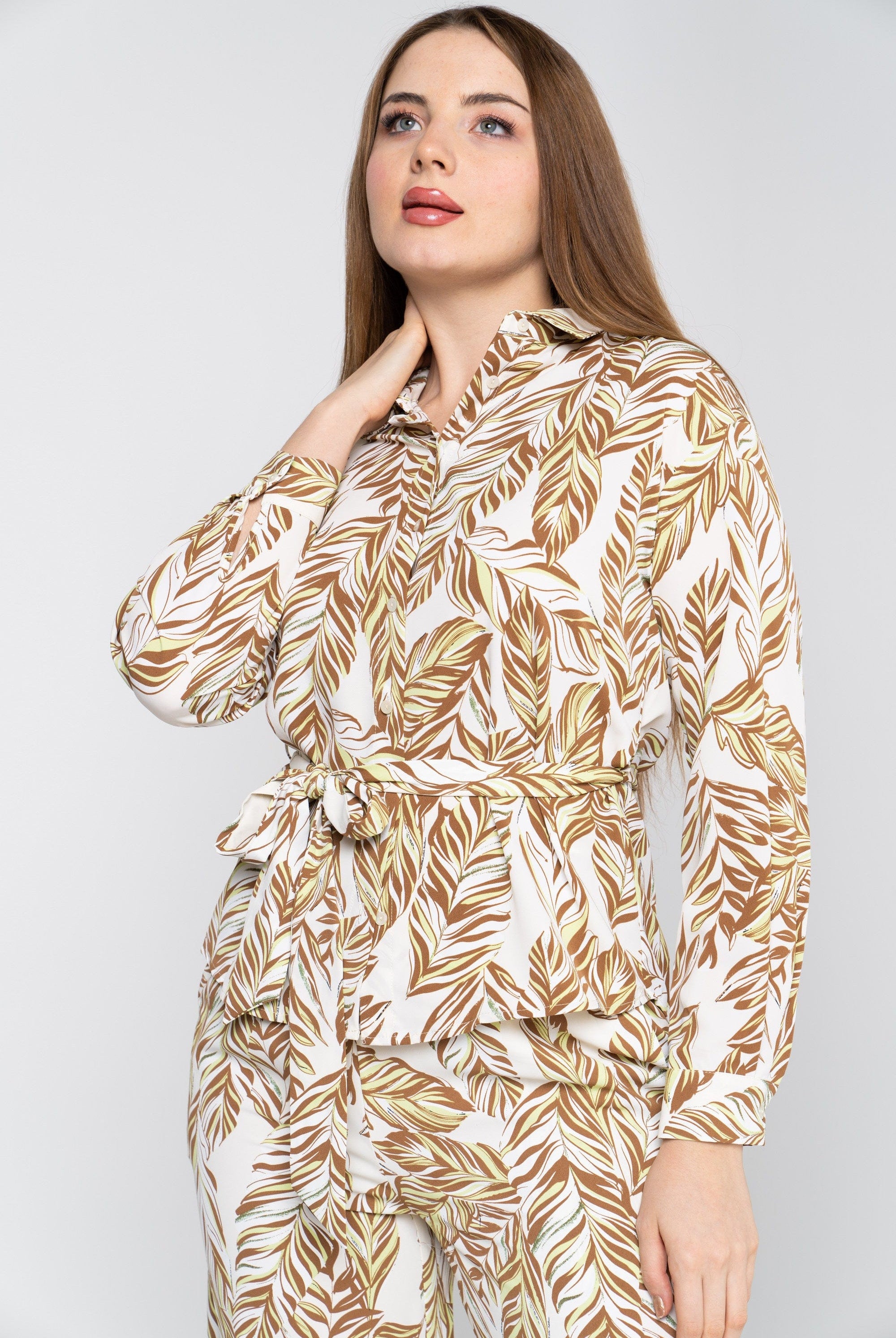 نتشي قميص طويل الأكمام مشجر برباط خصر