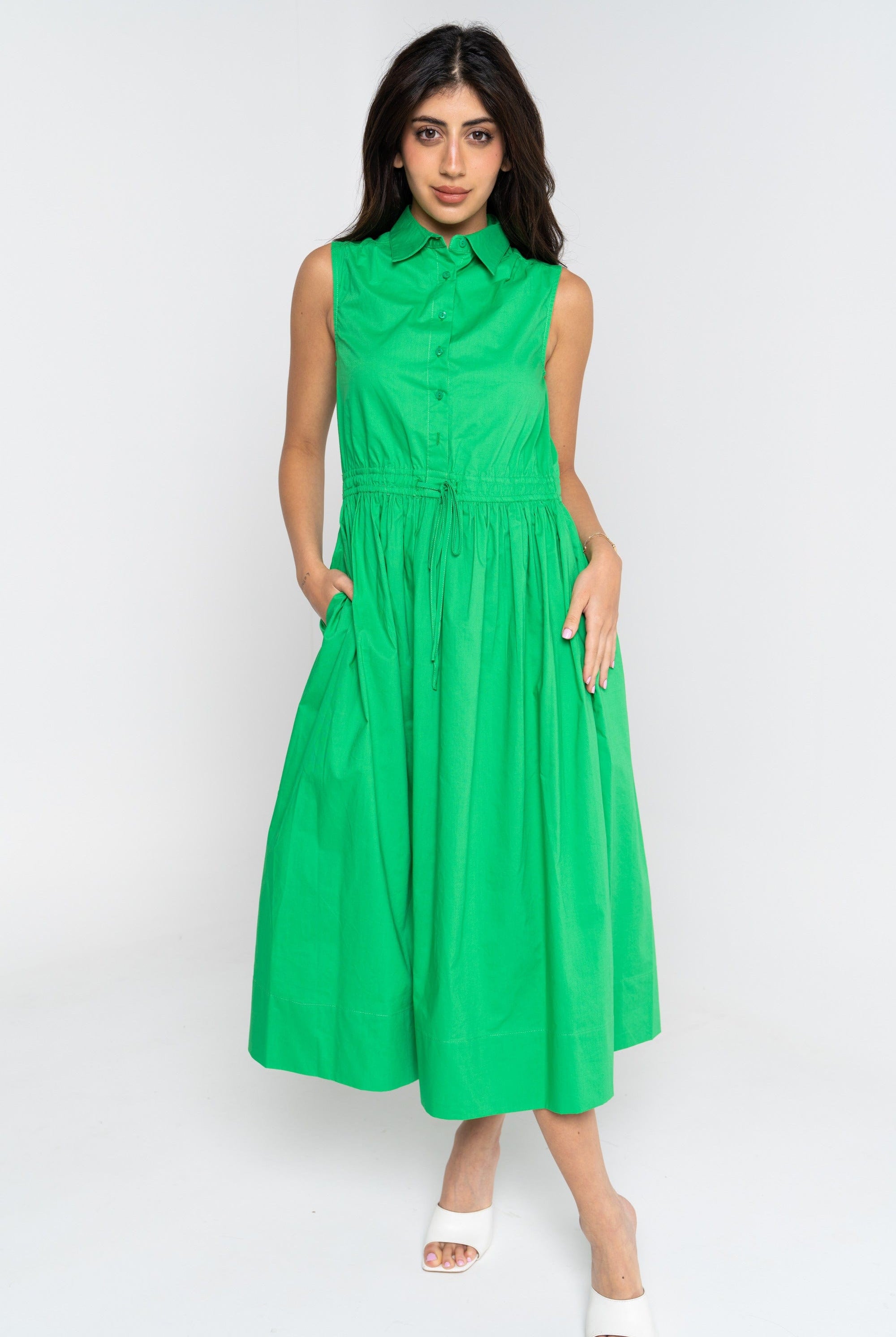 نتشي فستان ميدي بدون أكمام بأزرار على الصدر