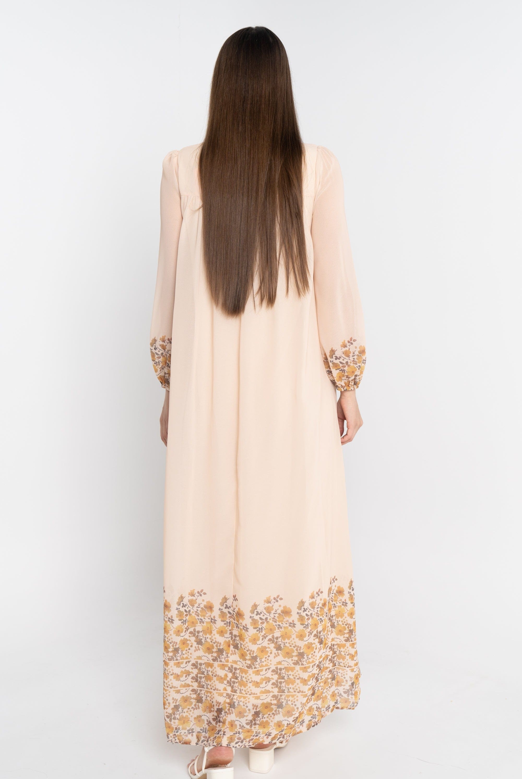 نتشي فستان ماكسي سادة مورد من أسفل كم طويل بف نسائي