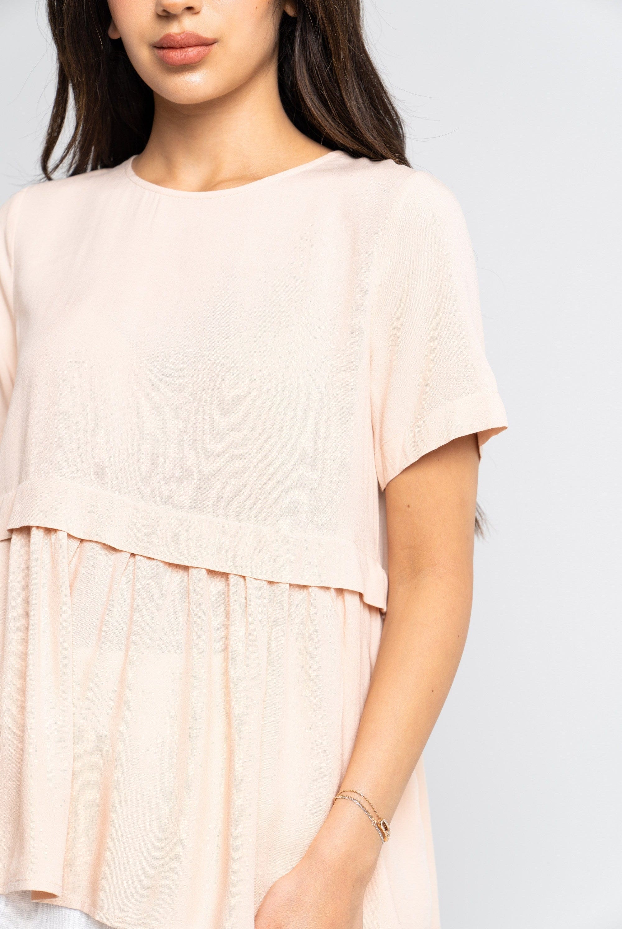 نتشي بلوزة سادة كم قصير نسائية