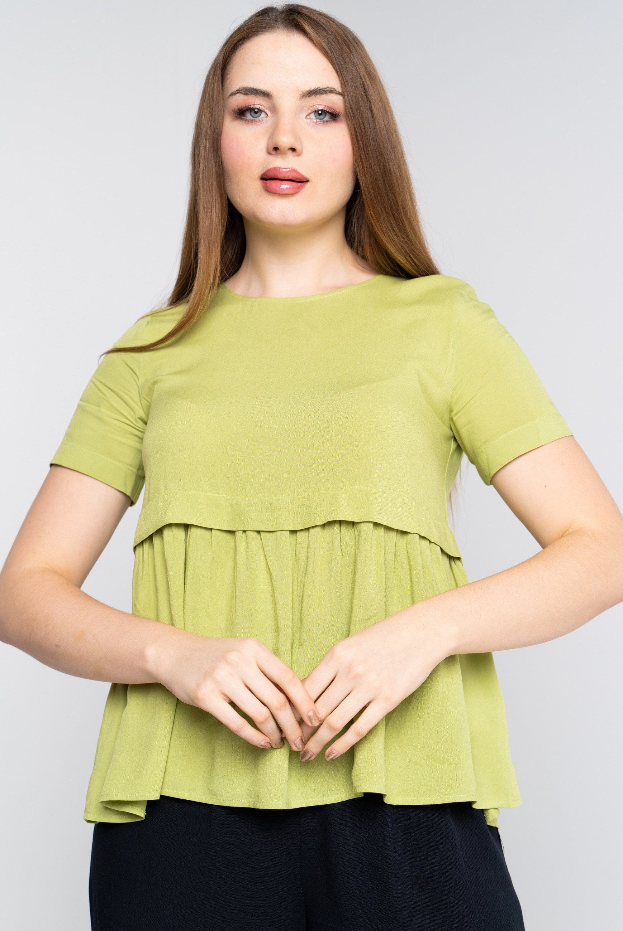 نتشي بلوزة سادة كم قصير نسائية