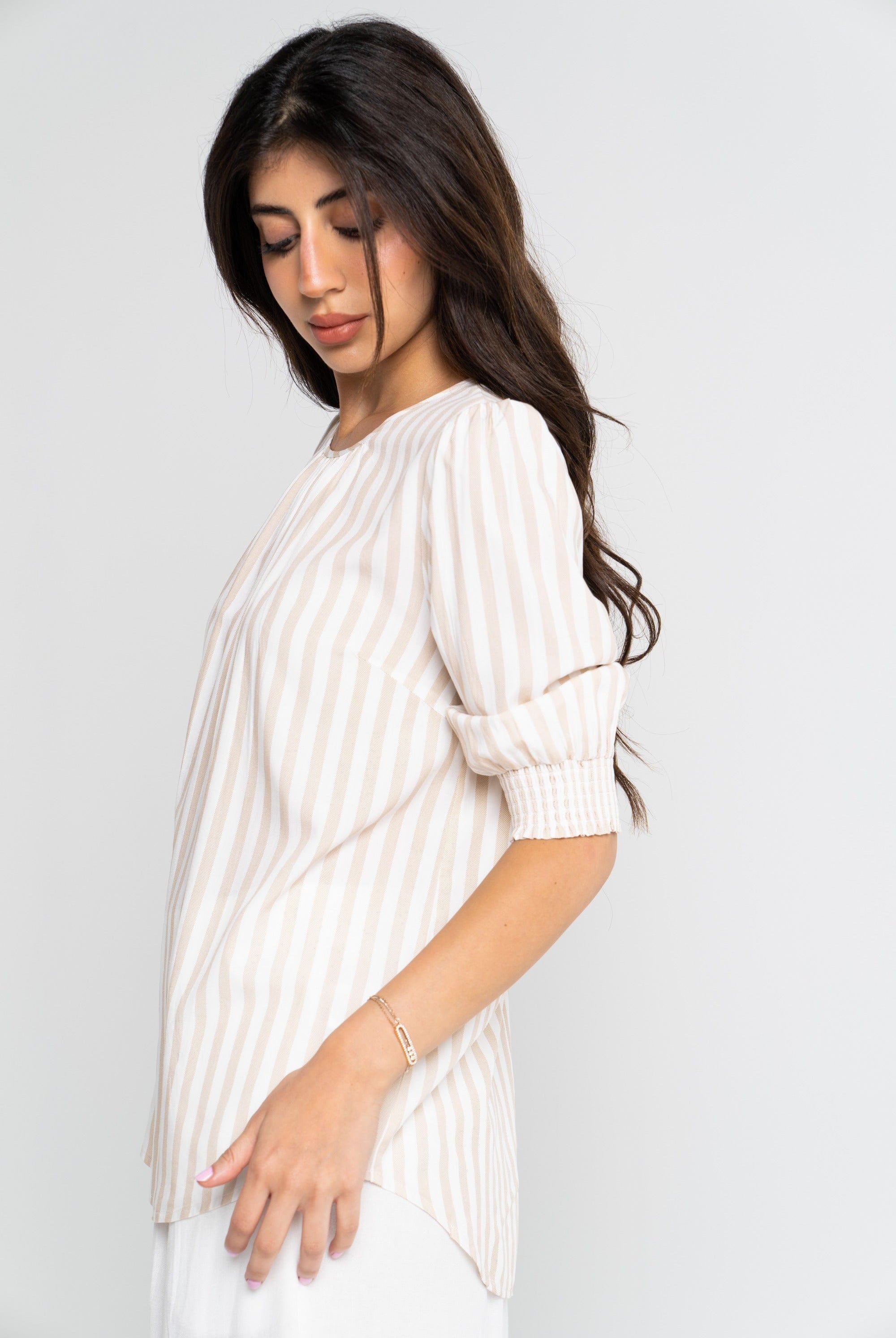 نتشي بلوزة مقلمة بأكمام 3/4 سادة