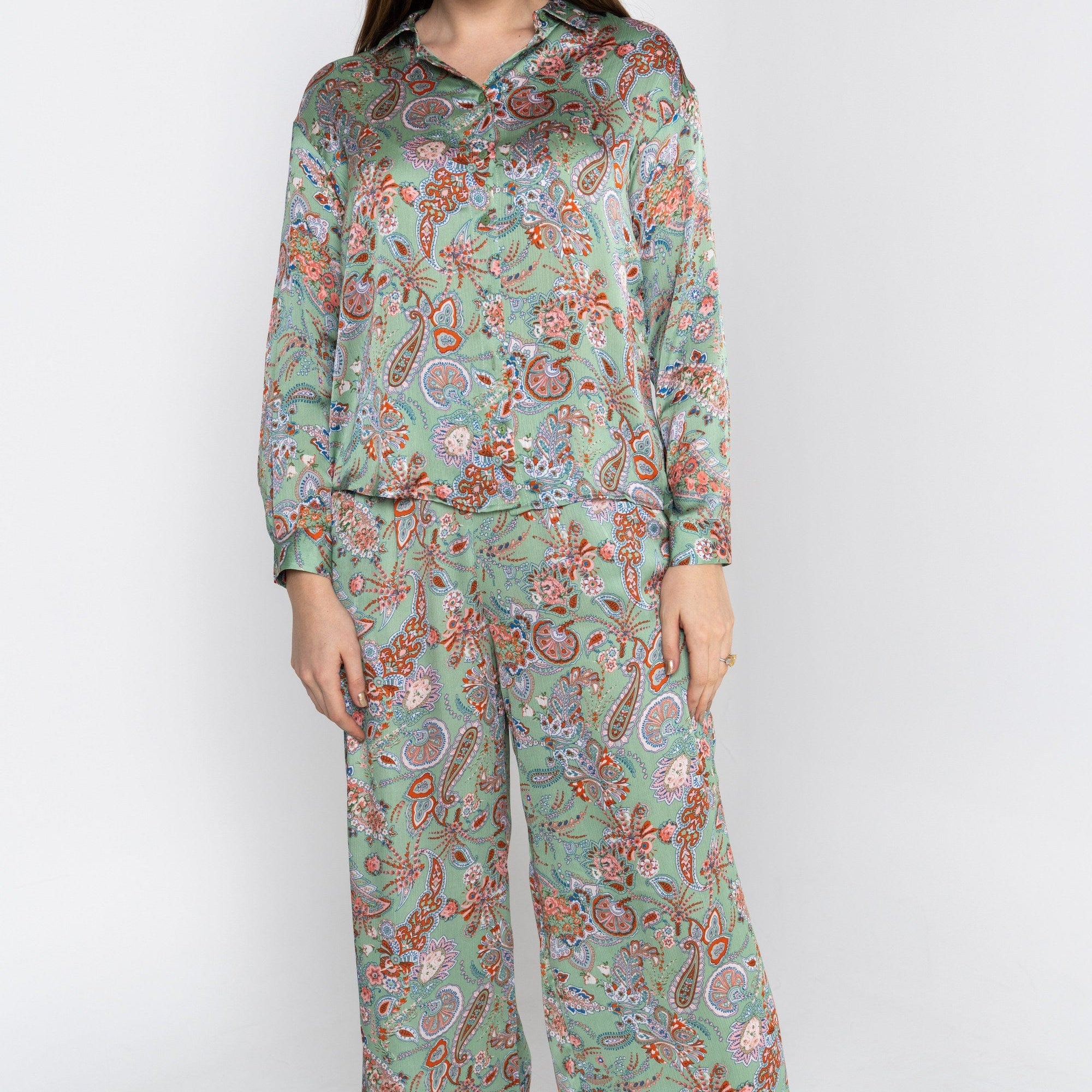 نتشي بنطلون طويل مشجر فضفاض نسائي