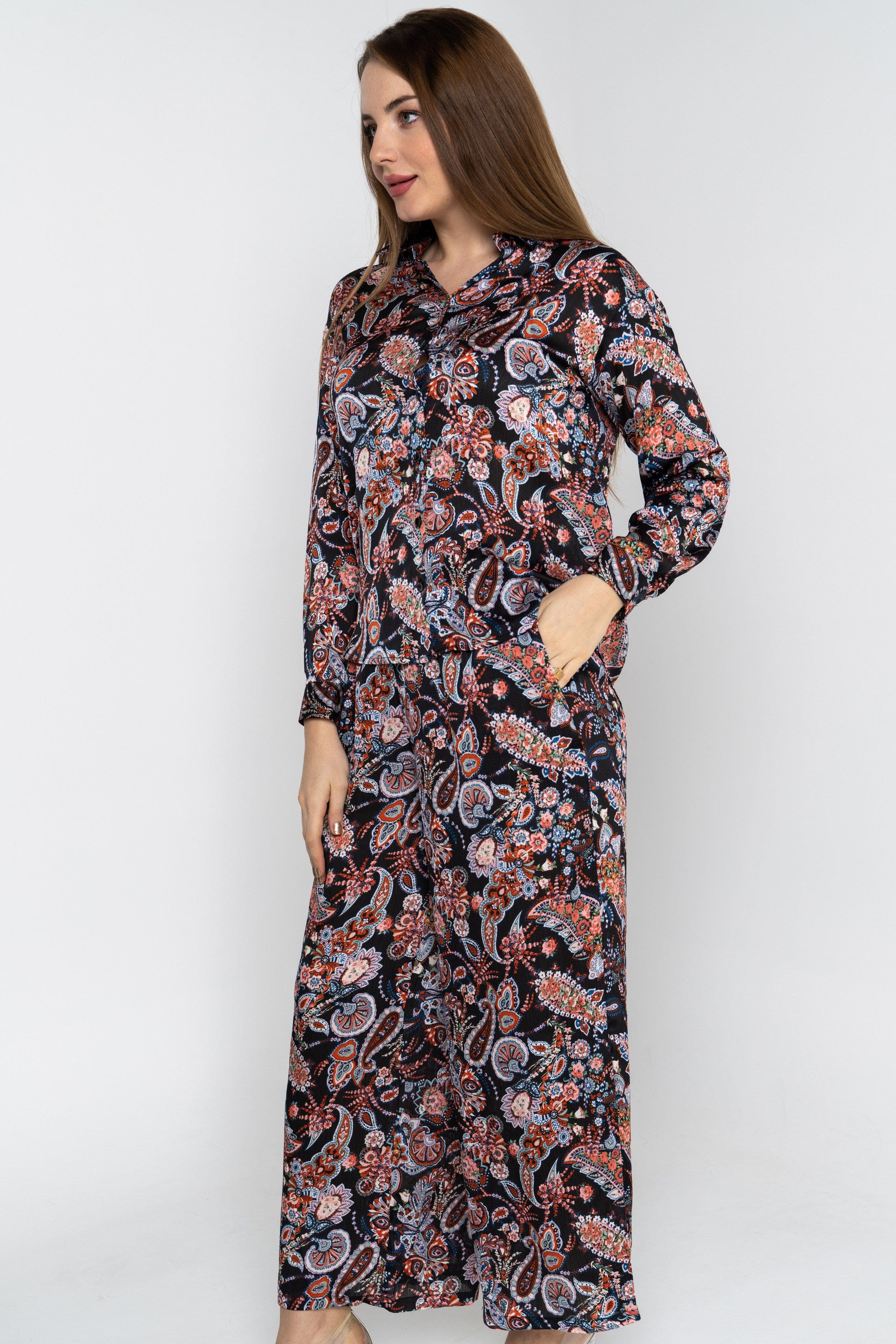 نتشي بنطلون طويل مشجر فضفاض نسائي