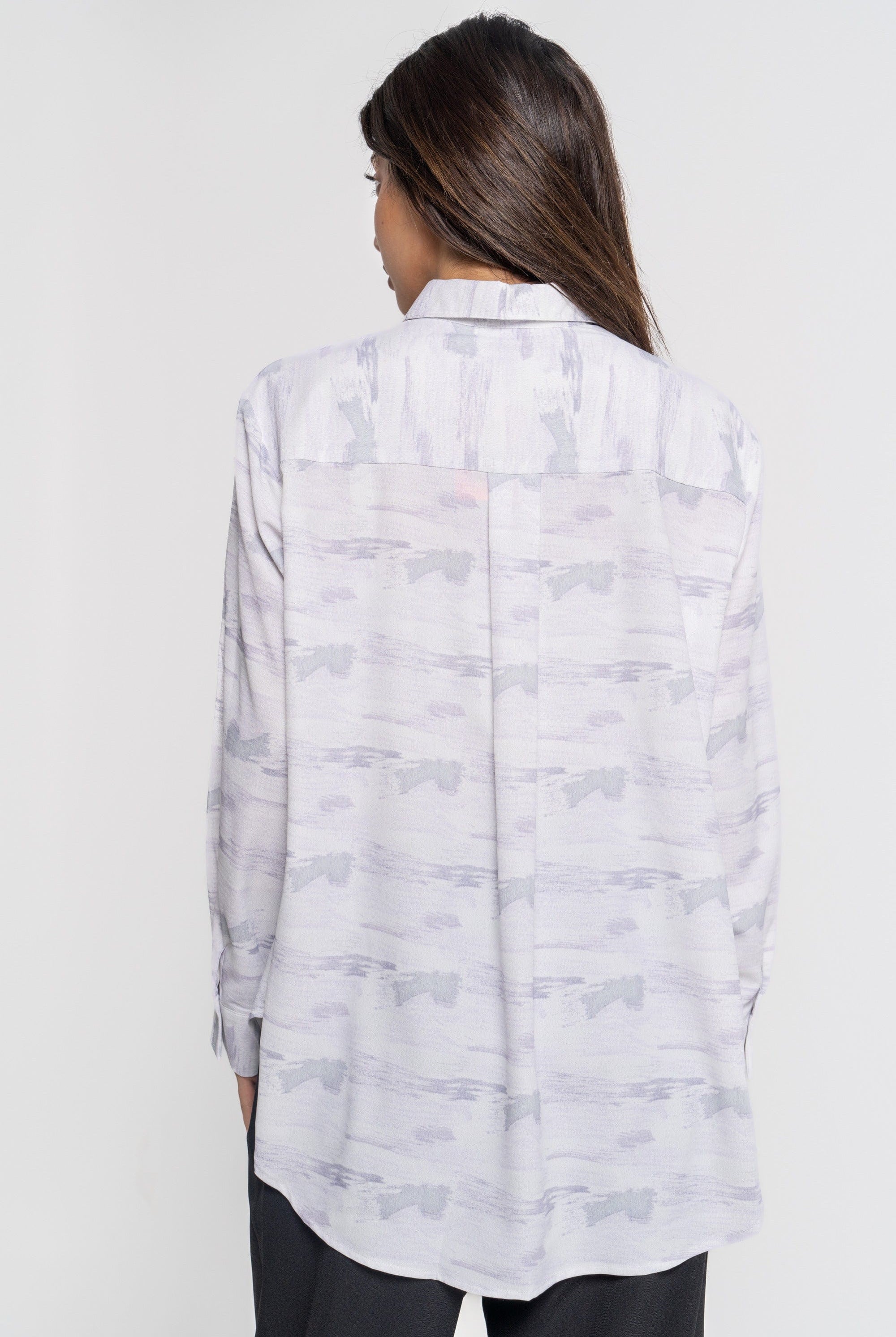 نتشي قميص نسائي منقوش بأكمام طويلة