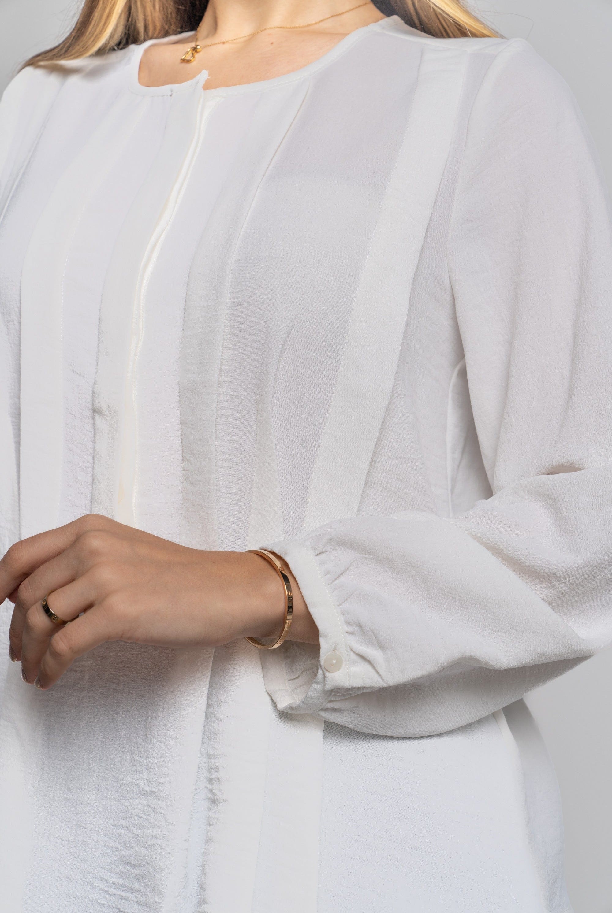 نتشي بلوزة نسائية سادة مزينة بخطوط بأكمام طويلة