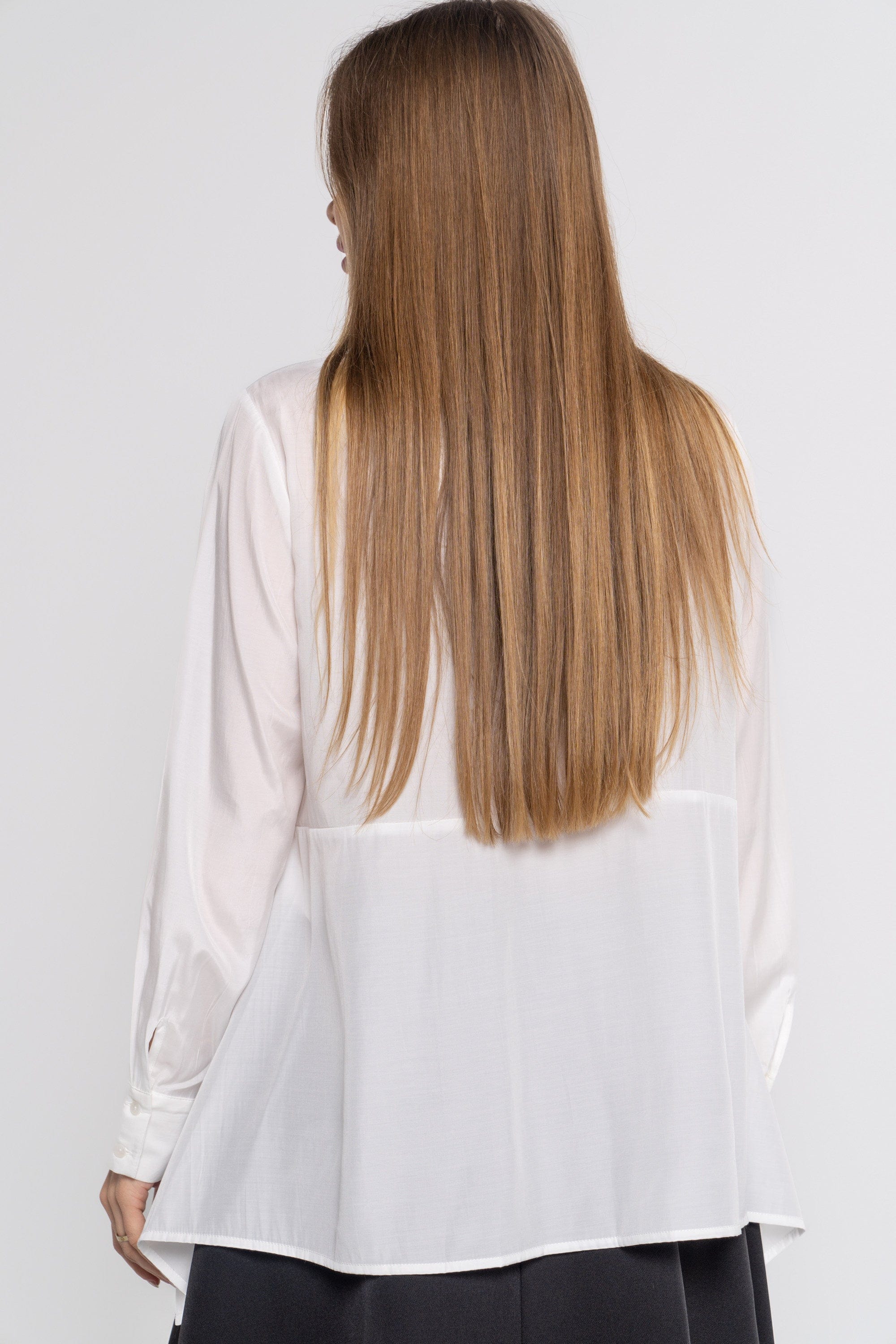 ูุชุดู ูู
ูุต ูุณุงุฆู ูุถูุงุถ ู
ูุชูุญ ู
ู ุงูุฌุงูุจูู ุจุฃูู
ุงู
ุทูููุฉ