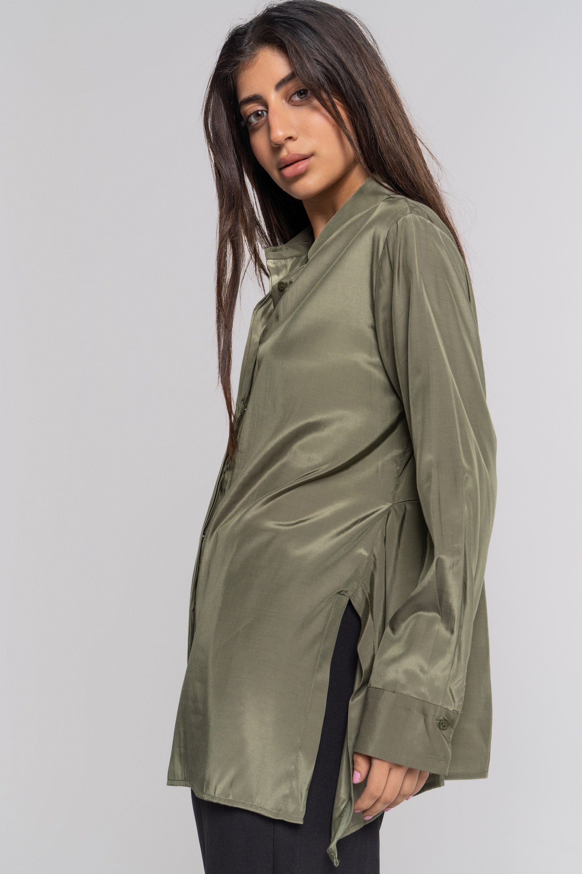 ูุชุดู ูู
ูุต ูุณุงุฆู ูุถูุงุถ ู
ูุชูุญ ู
ู ุงูุฌุงูุจูู ุจุฃูู
ุงู
ุทูููุฉ