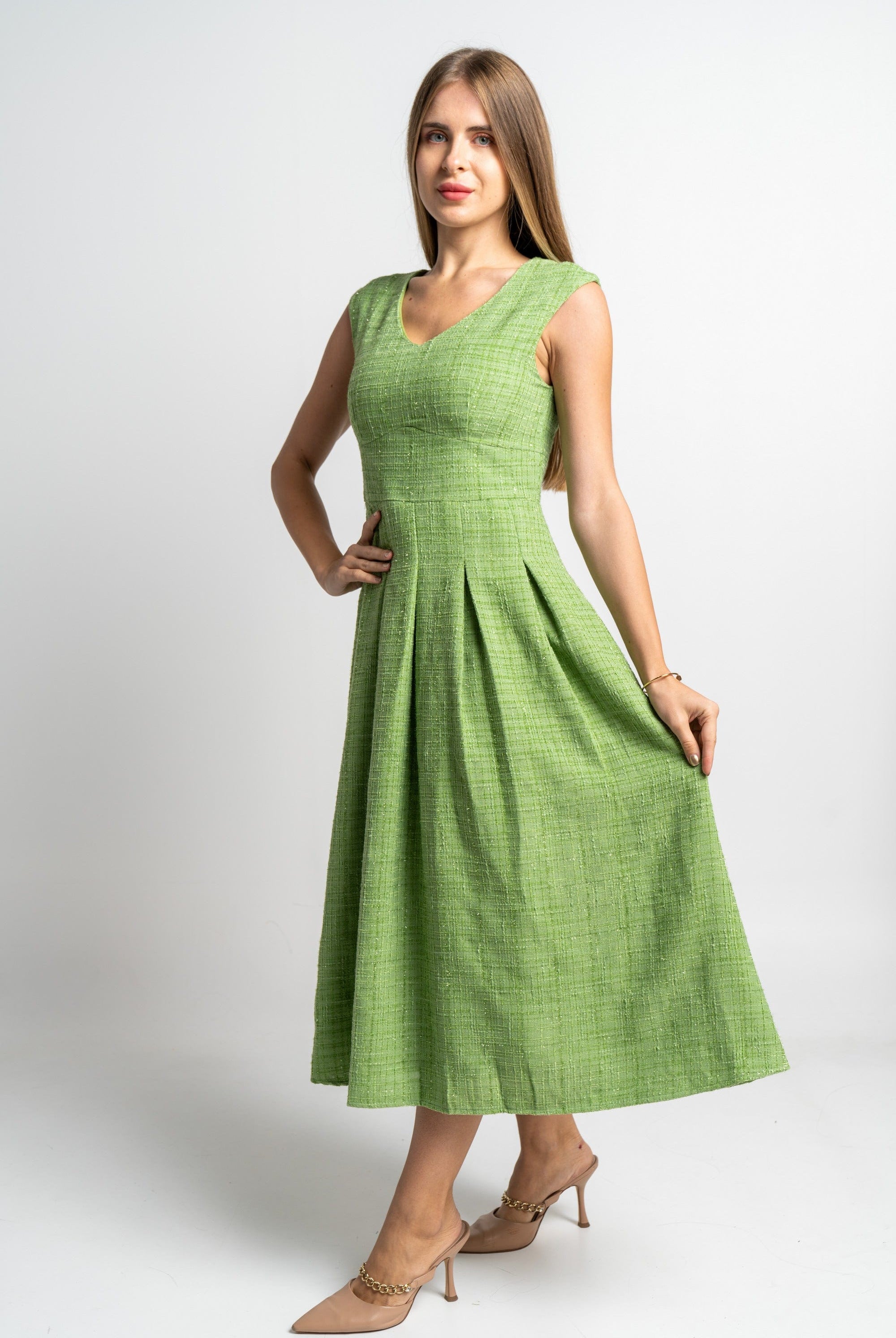 نتشي فستان ميدي مخصر بلا أكمام نسائي