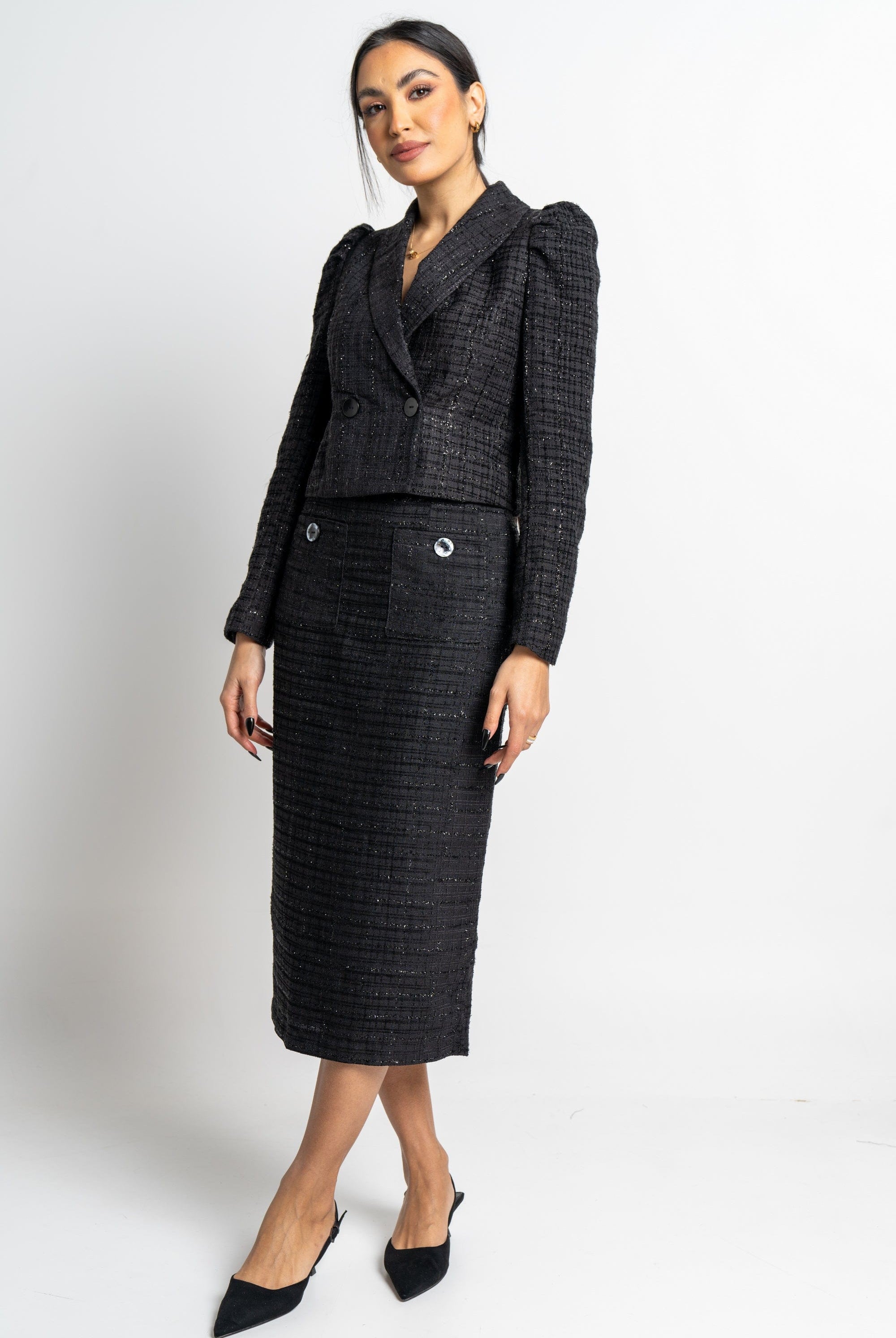 نتشي سترة قصيرة بأكمام طويلة بأزرار أمامية نسائي