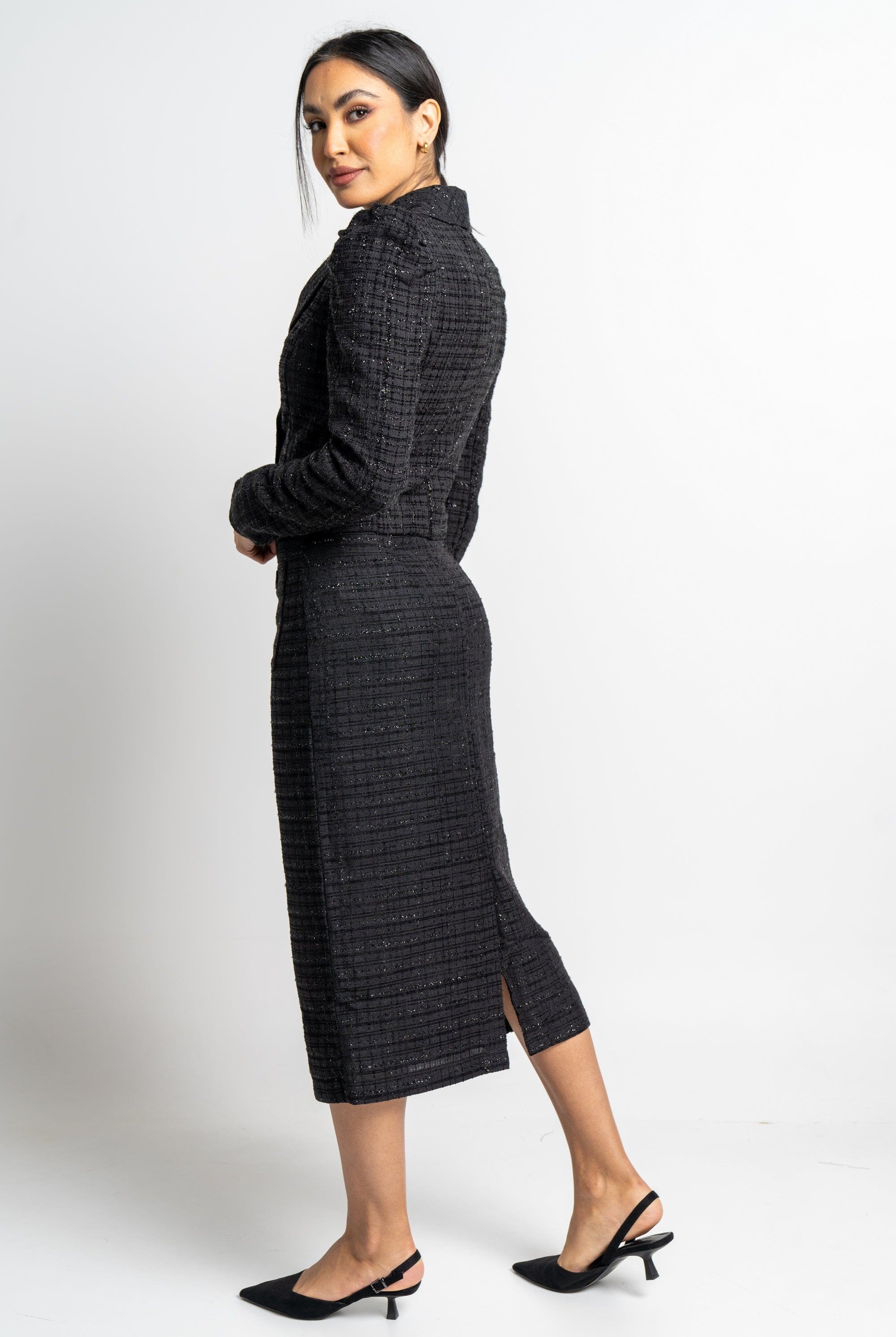 نتشي سترة قصيرة بأكمام طويلة بأزرار أمامية نسائي