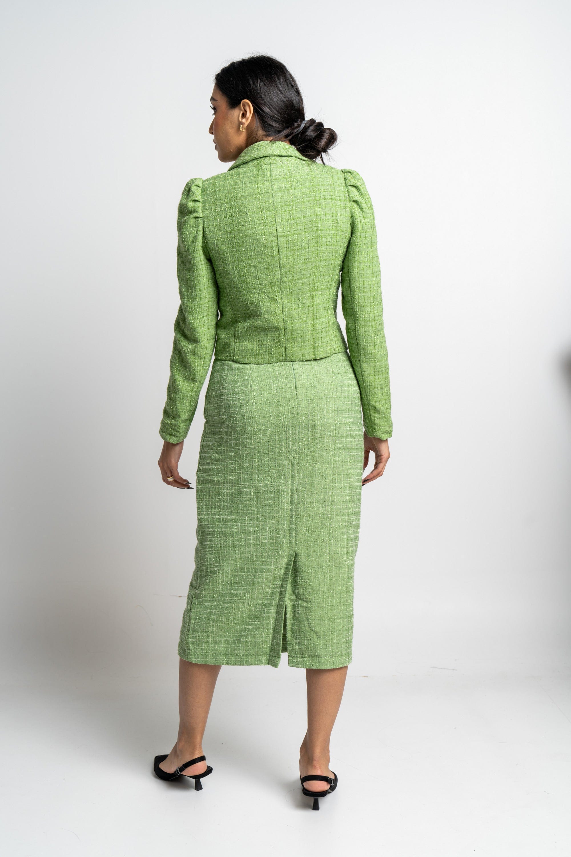 نتشي سترة قصيرة بأكمام طويلة بأزرار أمامية نسائي