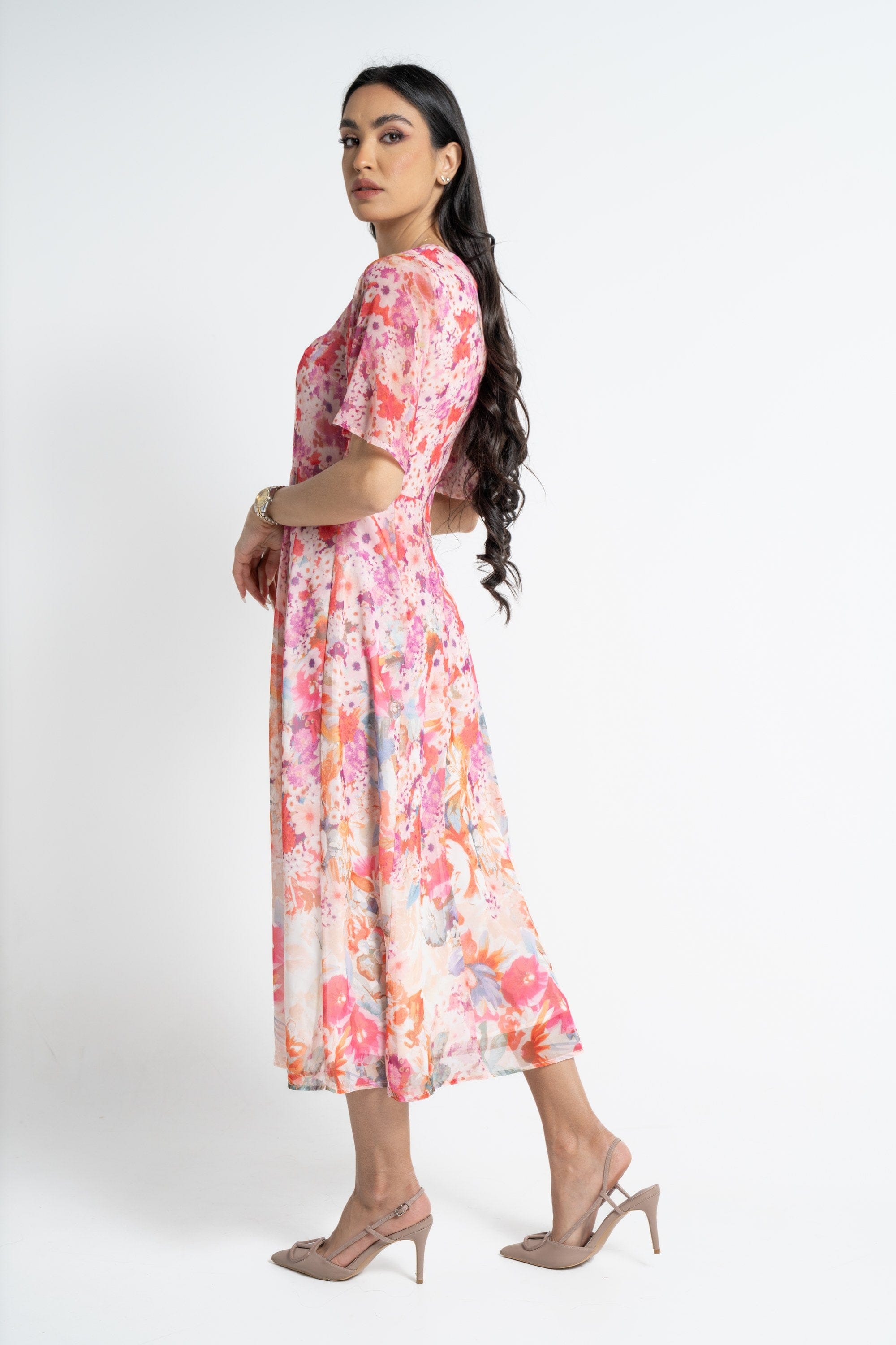 نتشي فستان ميدي بأكمام قصيرة شيفون مشجر فوشيا