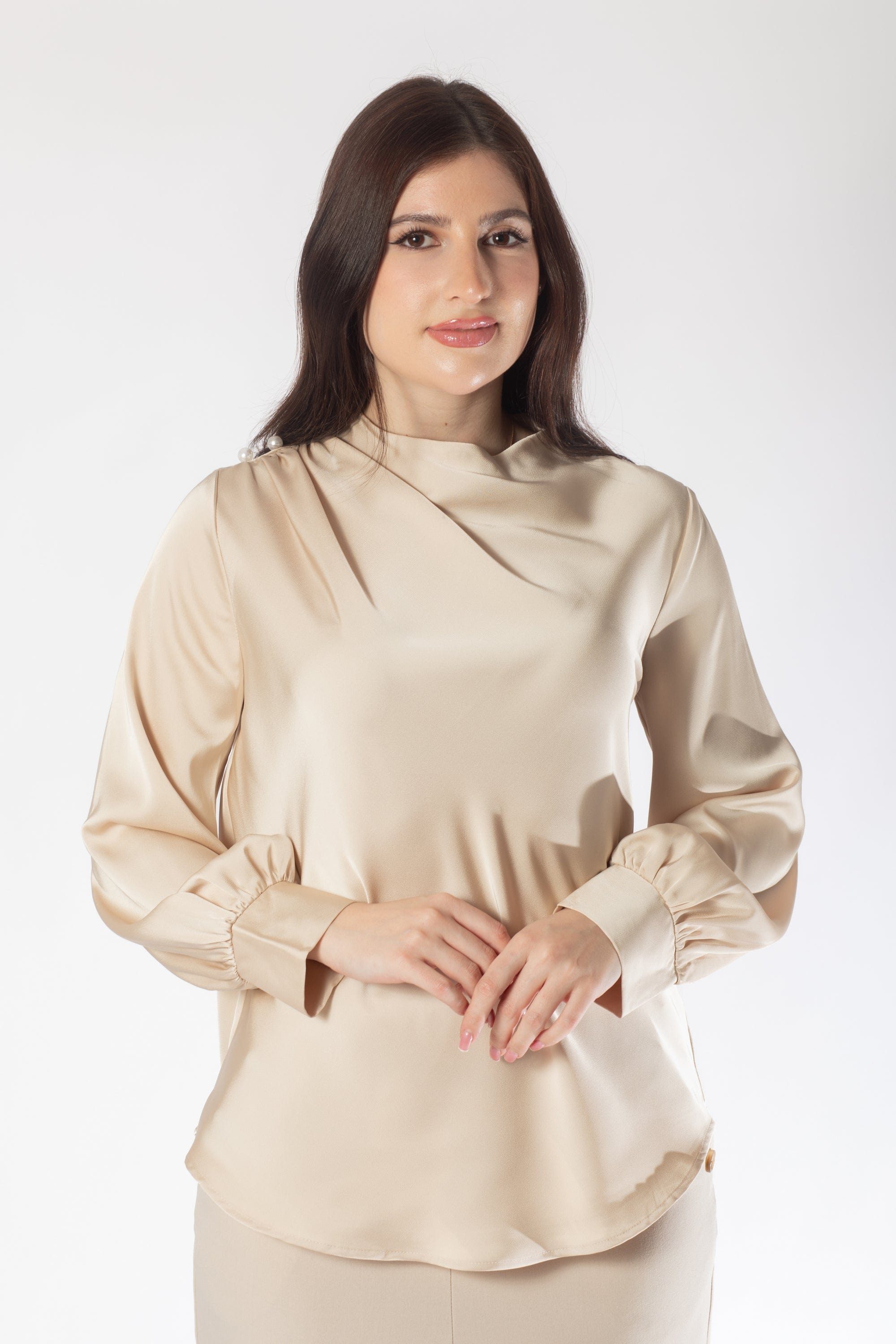 نتشي بلوزة بأكمام طويلة نسائية سادة ناعمة