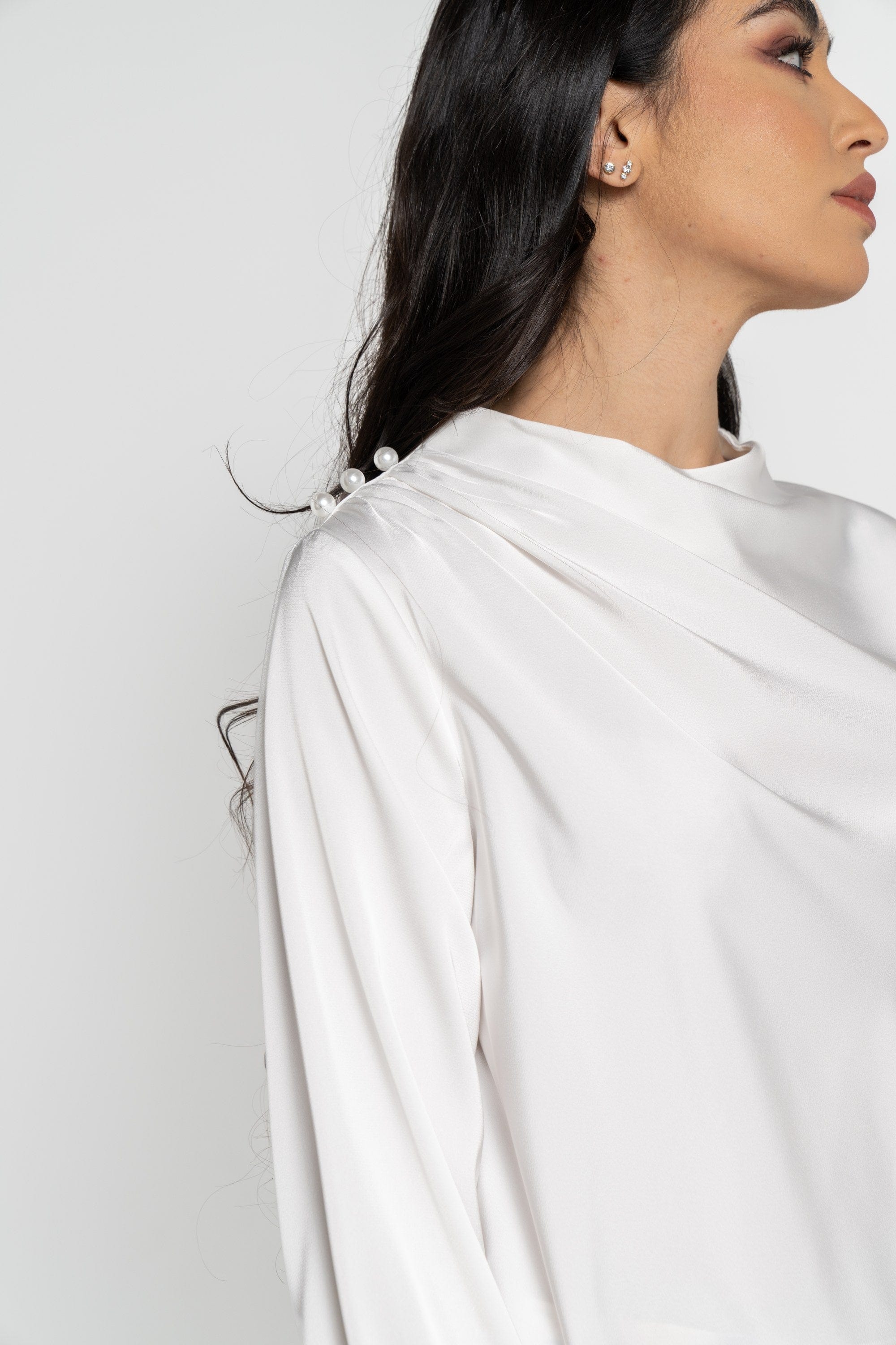 نتشي بلوزة بأكمام طويلة نسائية سادة ناعمة