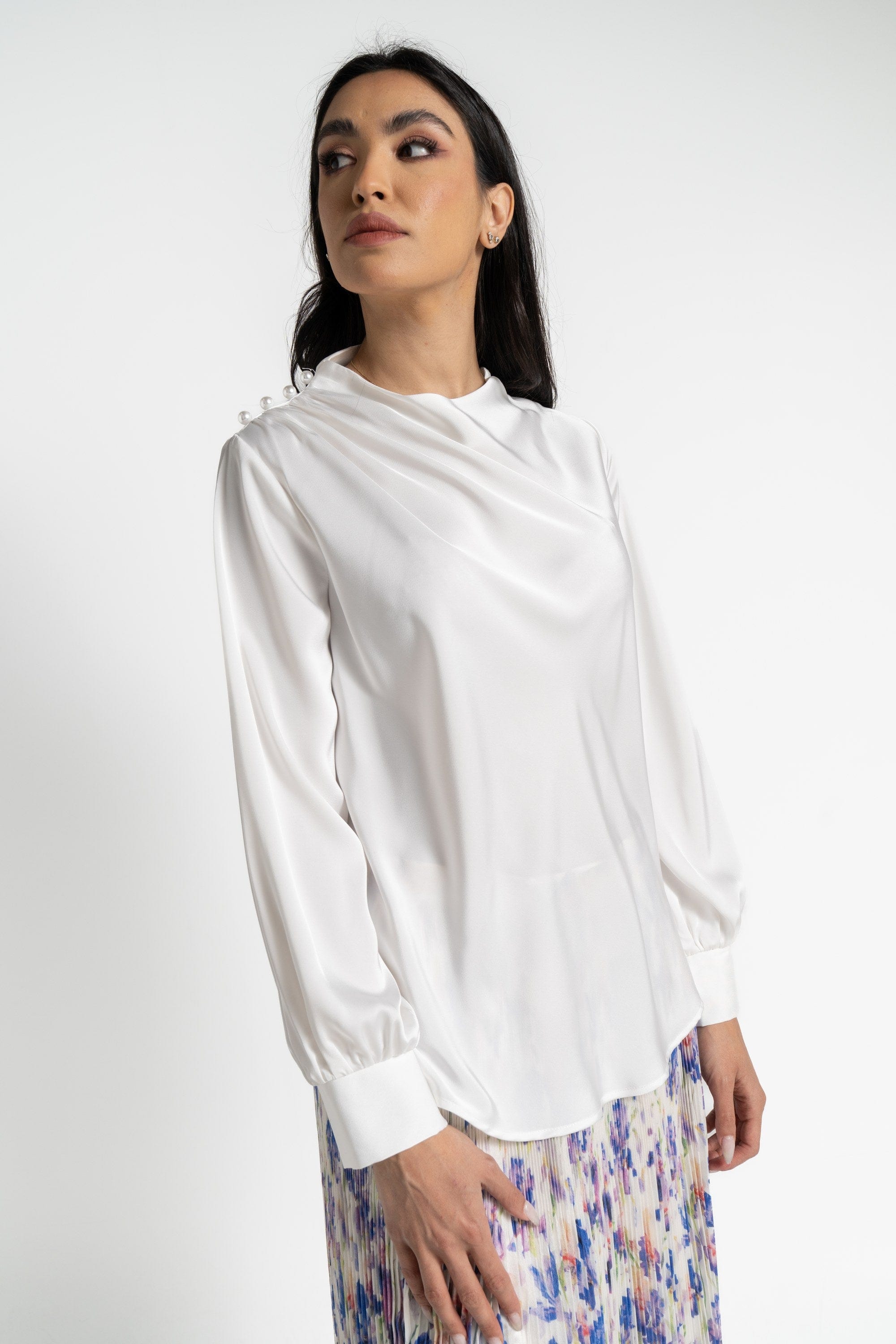 نتشي بلوزة بأكمام طويلة نسائية سادة ناعمة