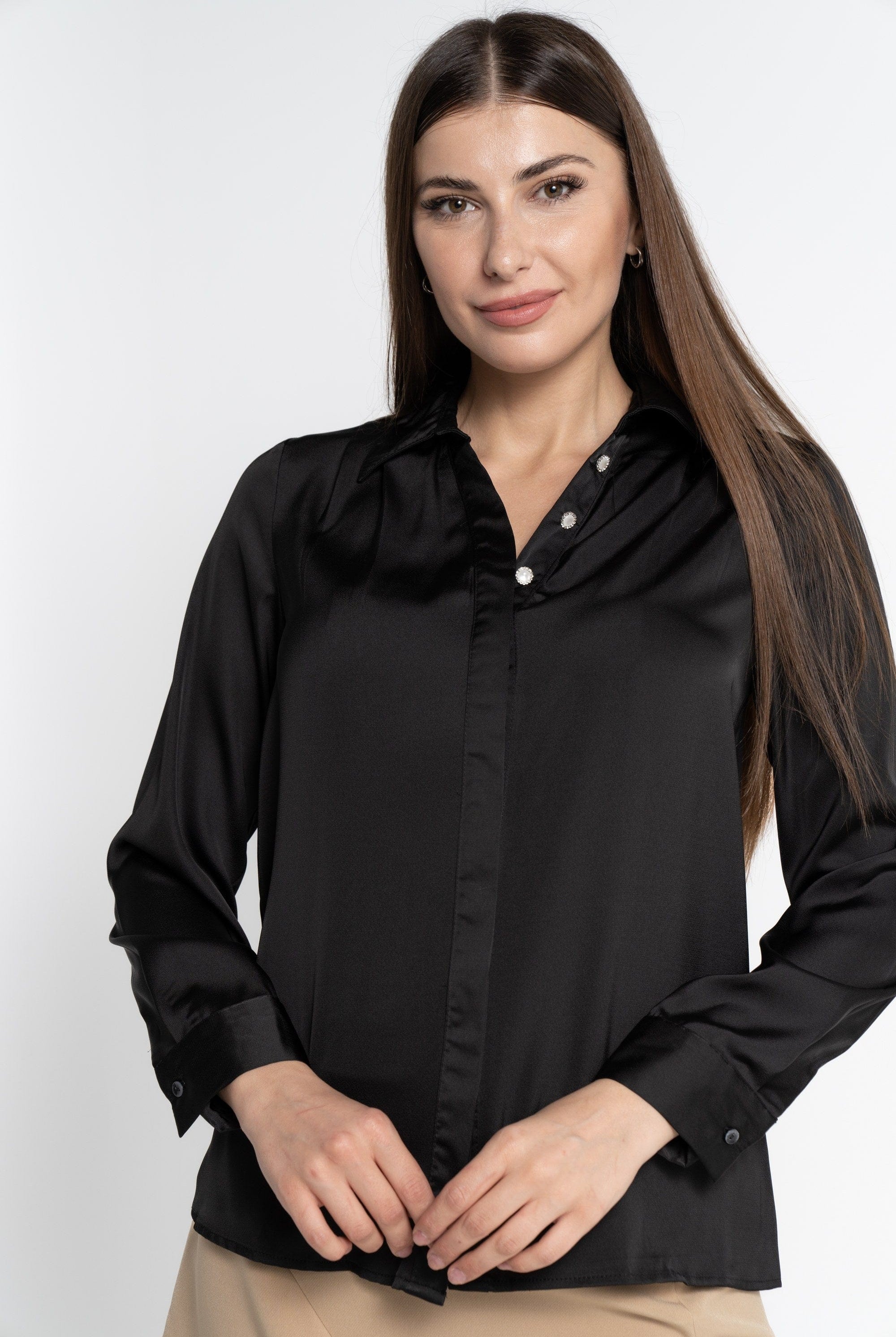 نتشي بلوزة بأكمام طويلة نسائية بأزرار على الصدر