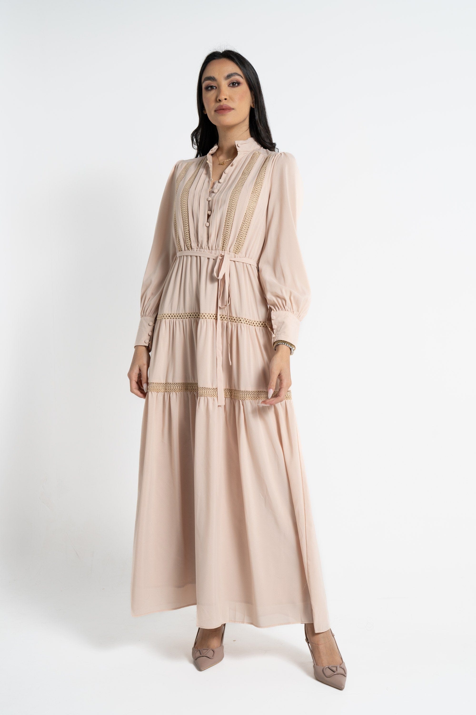 نتشي فستان ماكسي بأكمام طويلة بأزرار أمامية بربطة خصر نسائي