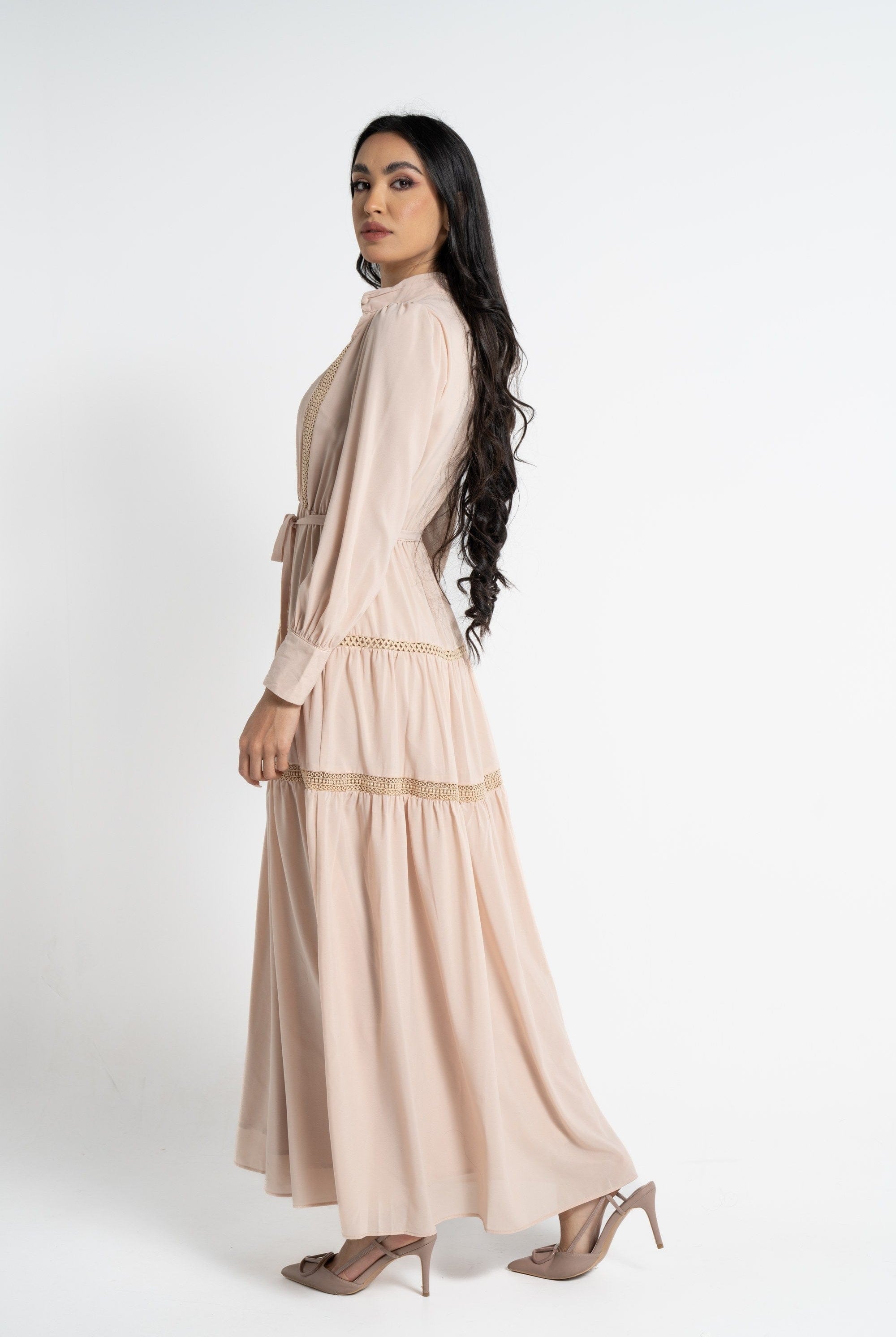 نتشي فستان ماكسي بأكمام طويلة بأزرار أمامية بربطة خصر نسائي