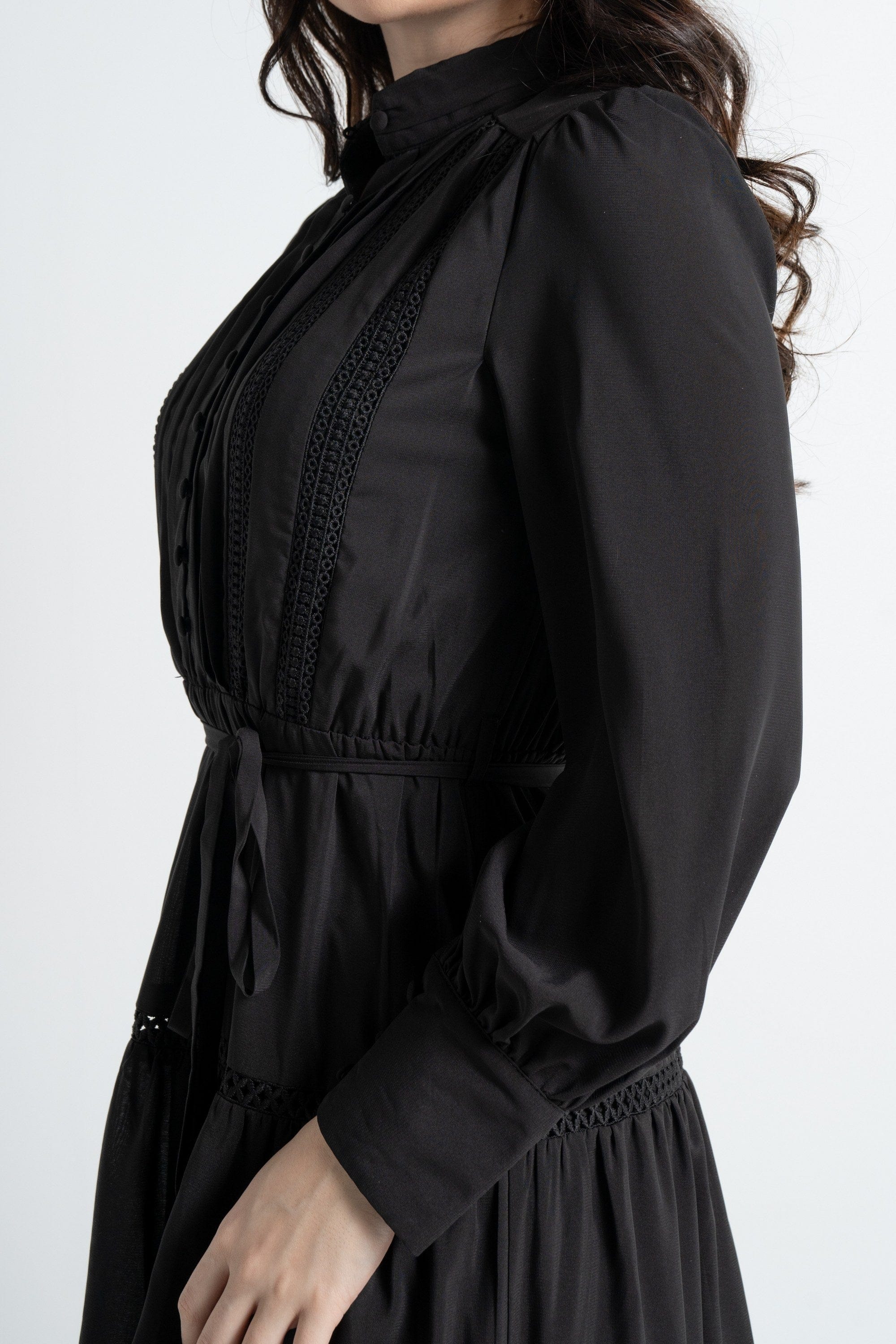 نتشي فستان ماكسي بأكمام طويلة بأزرار أمامية بربطة خصر نسائي