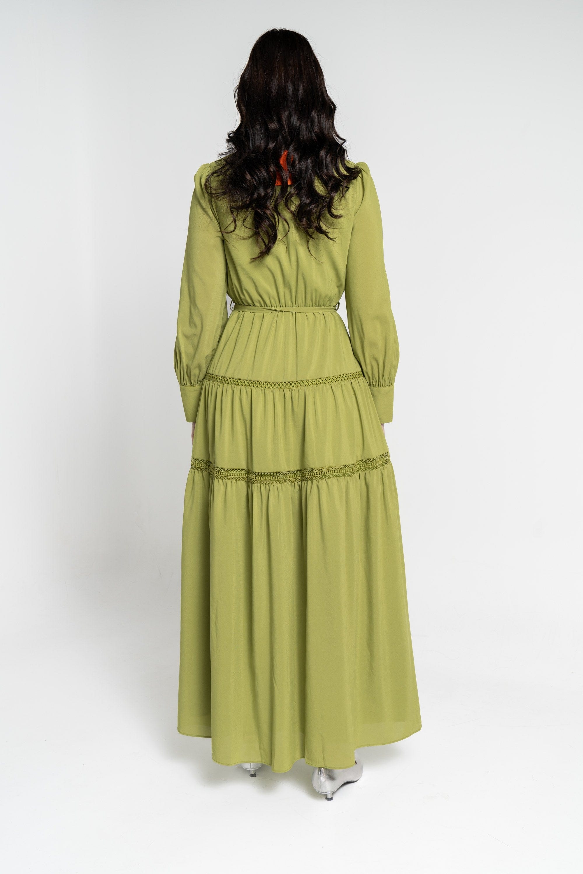 نتشي فستان ماكسي بأكمام طويلة بأزرار أمامية بربطة خصر نسائي