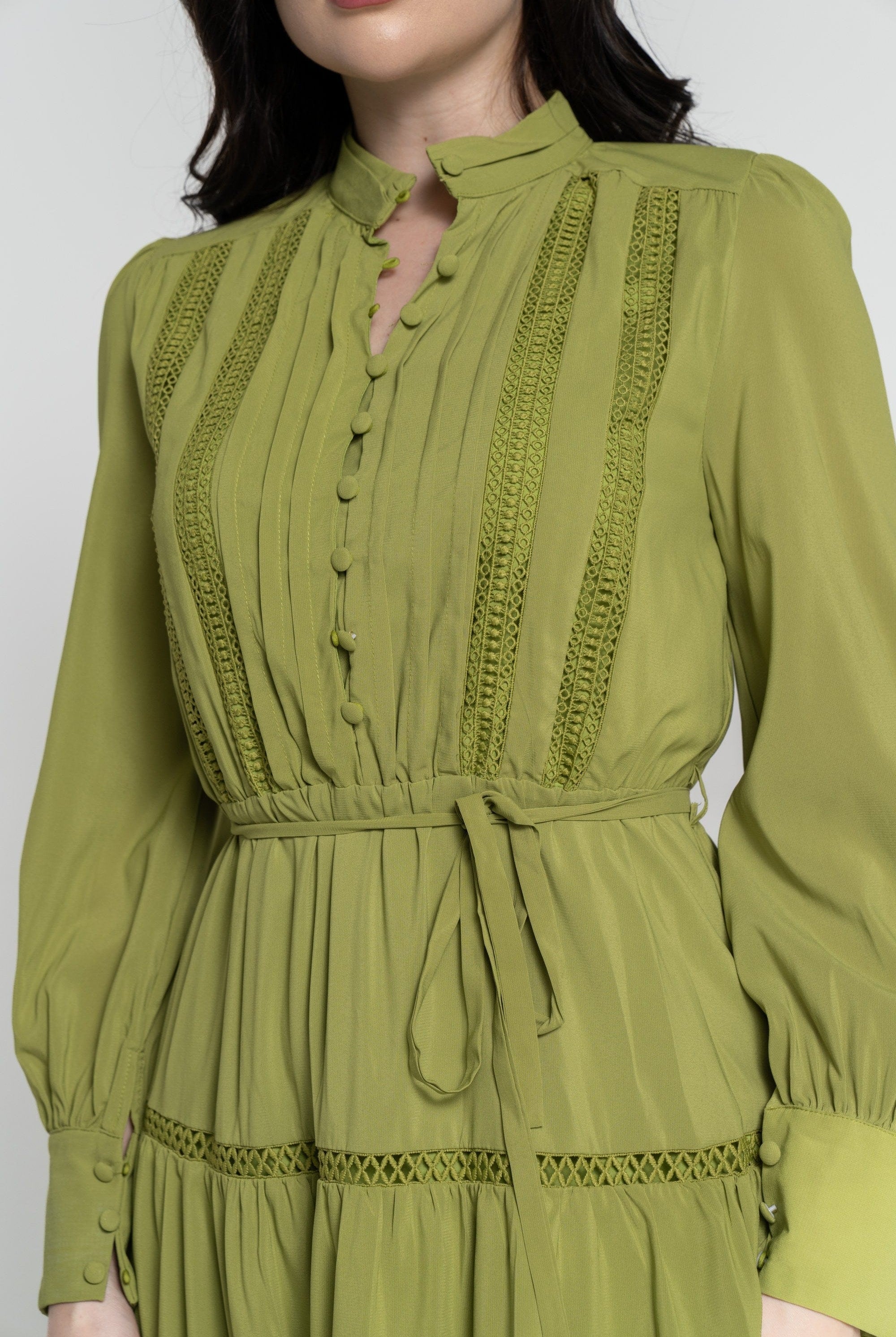 نتشي فستان ماكسي بأكمام طويلة بأزرار أمامية بربطة خصر نسائي