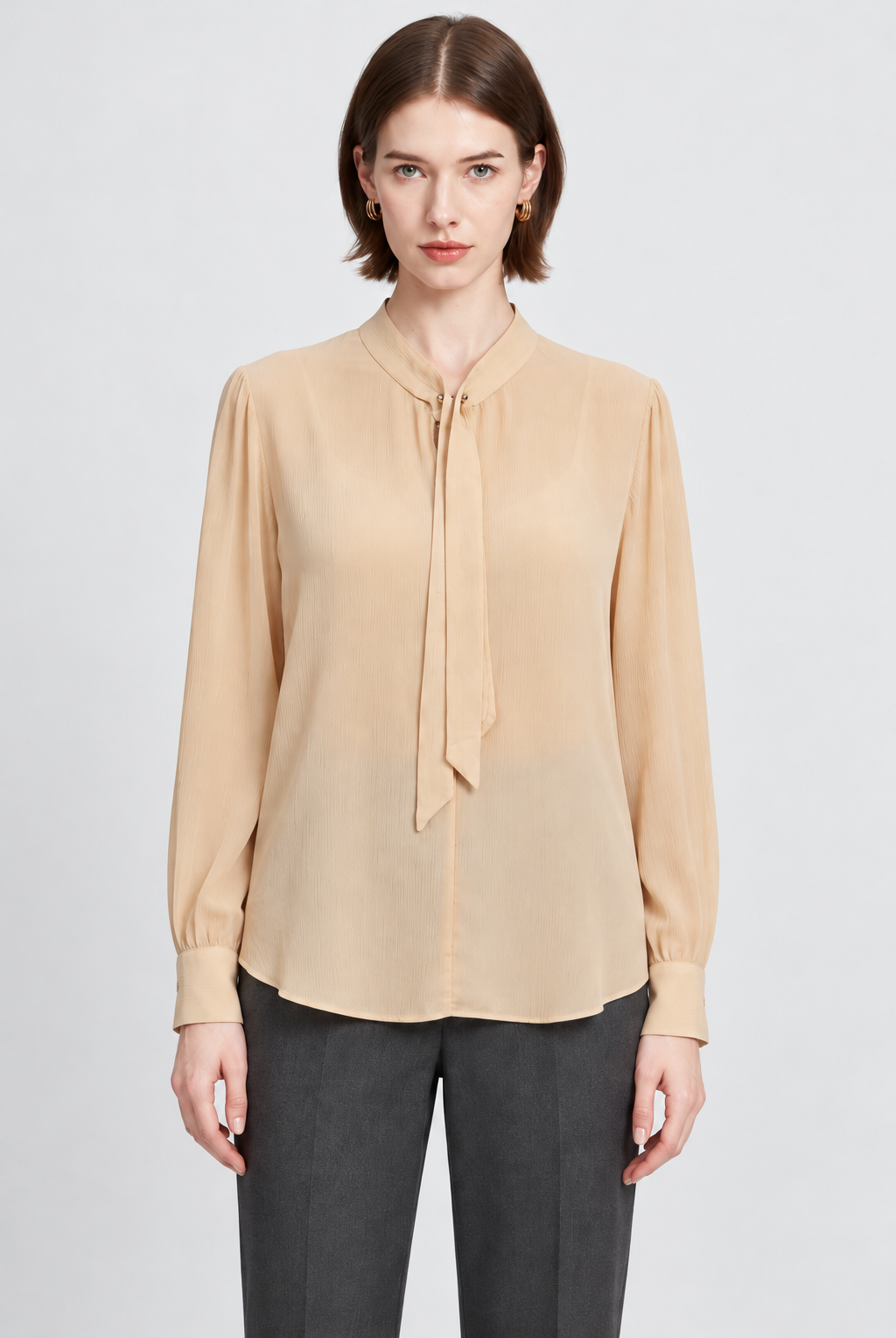LC2706-24Q301 beige Maria garment front
