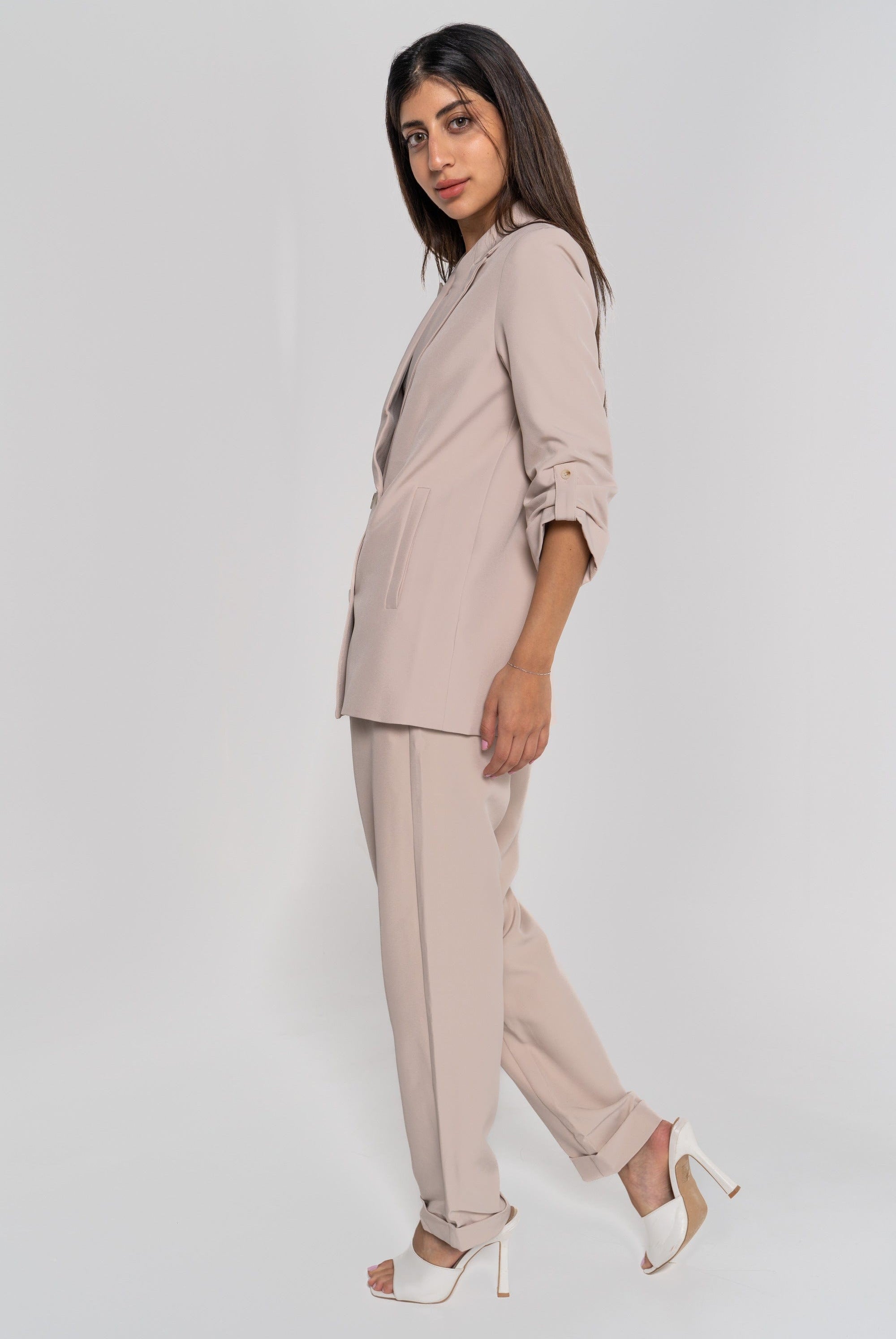 نتشي بنطلون طويل سادة مع ثنية من أسفل