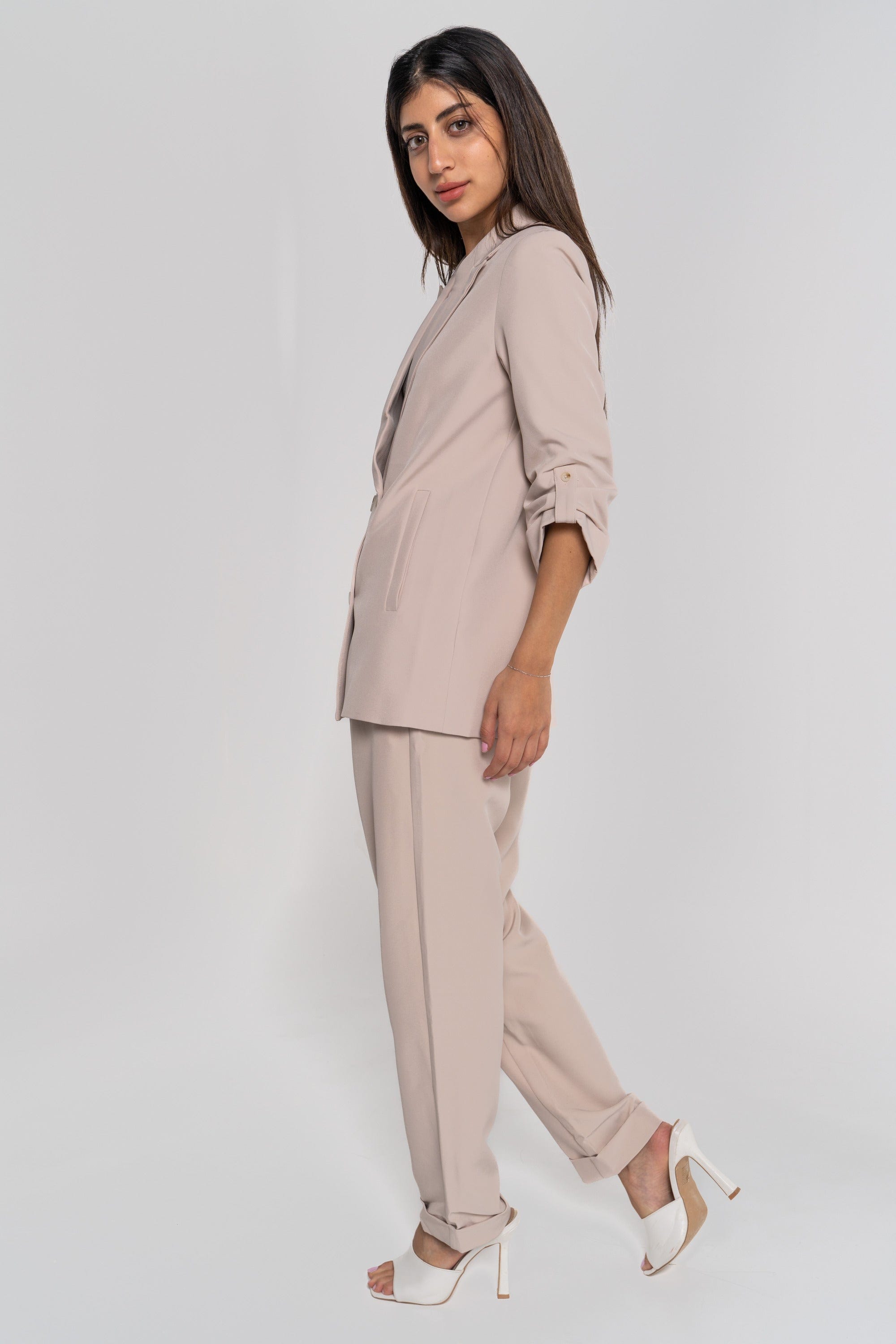 نتشي بنطلون طويل سادة مع ثنية من أسفل